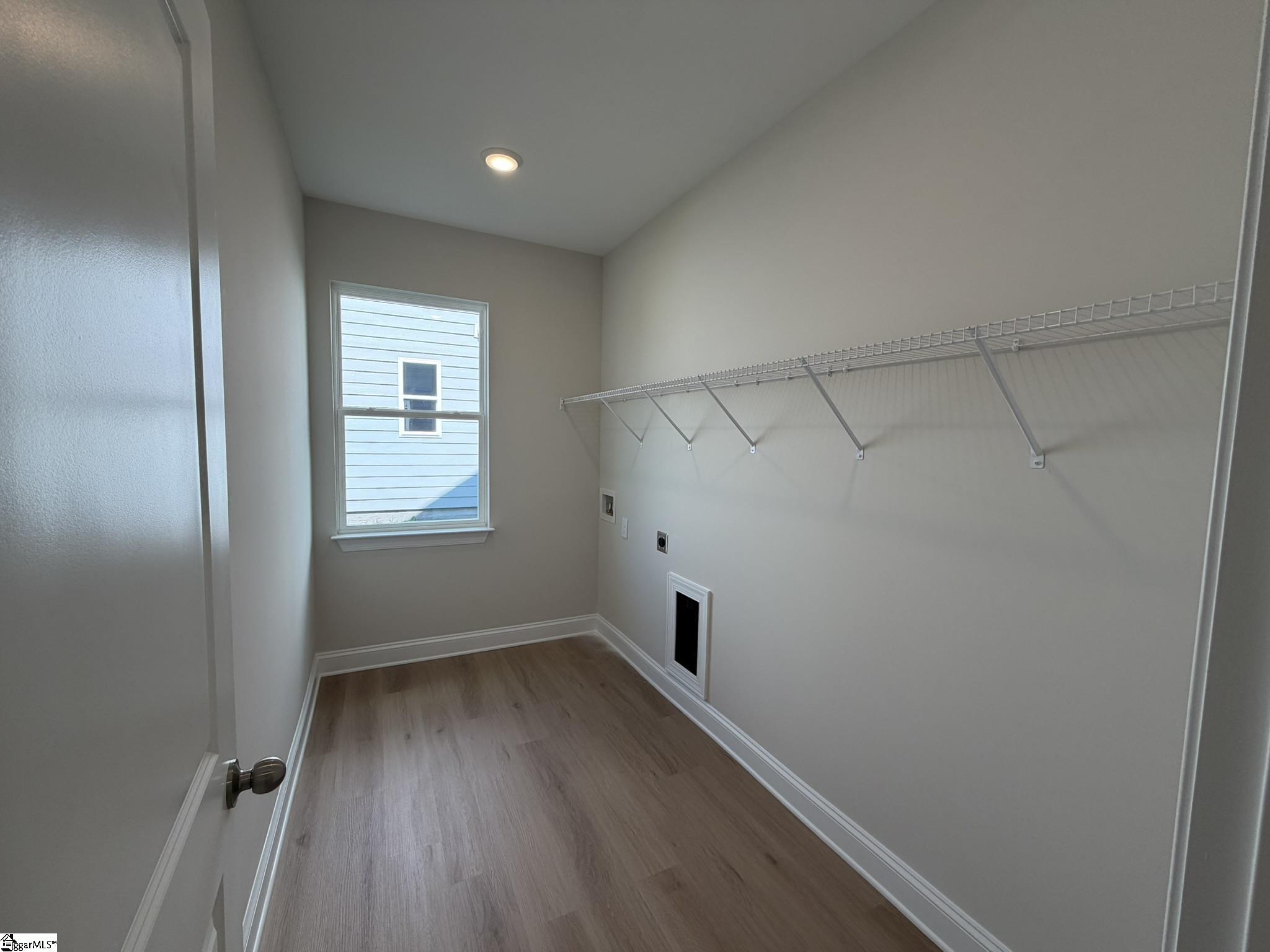 327 Goodison Way Property Photo 7