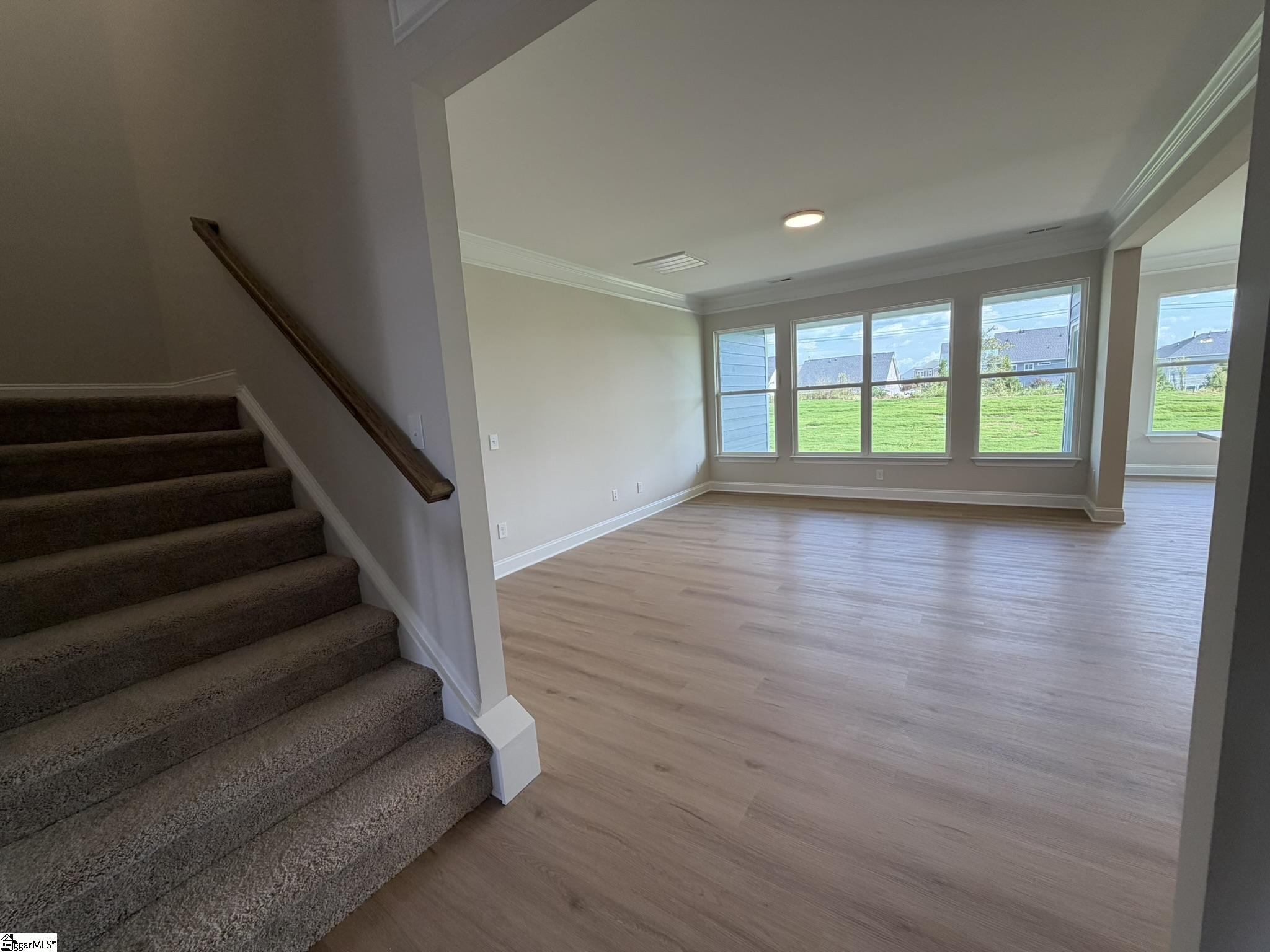 327 Goodison Way Property Photo 8