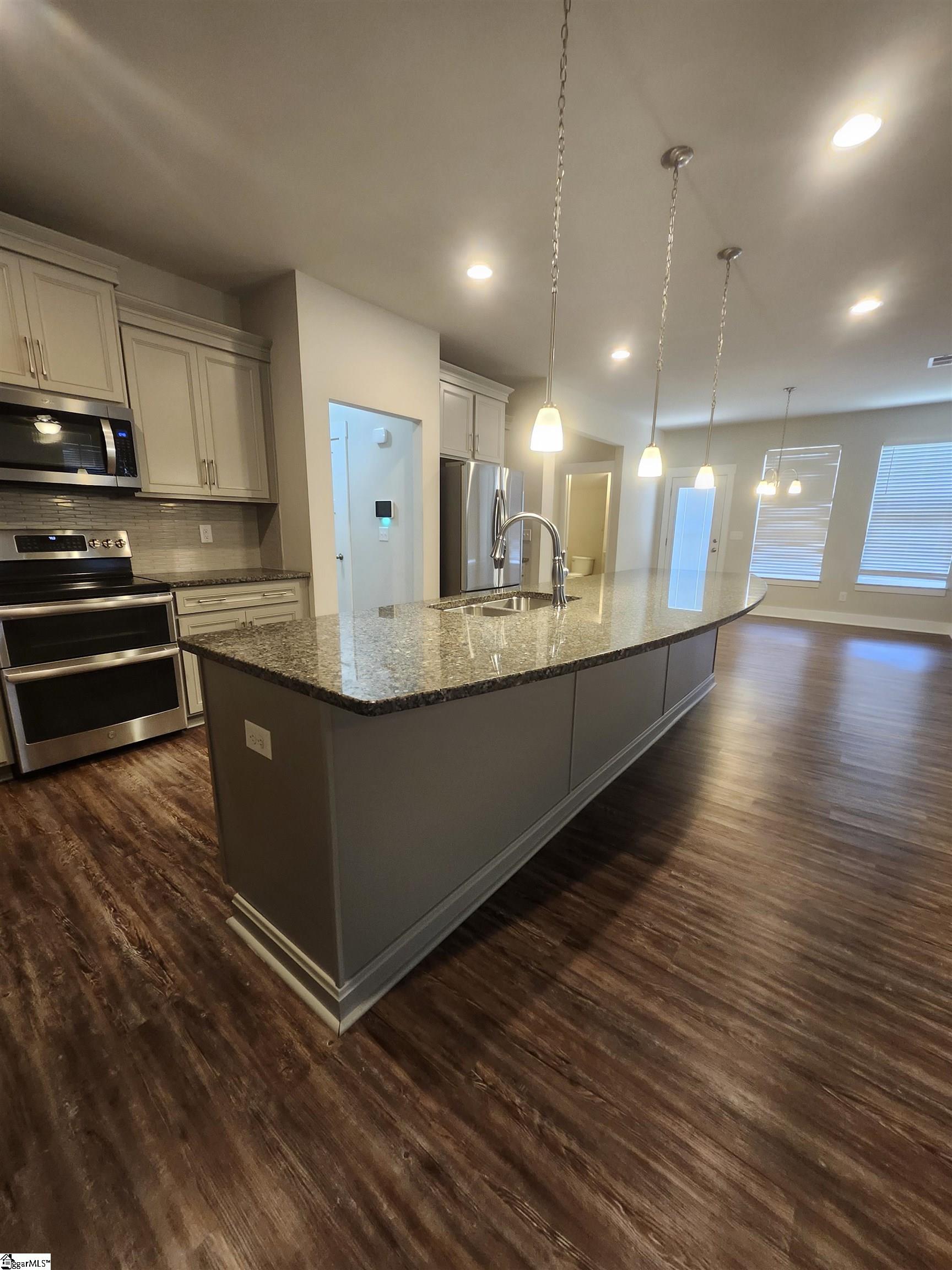 763 Sterling Drive Property Photo 12