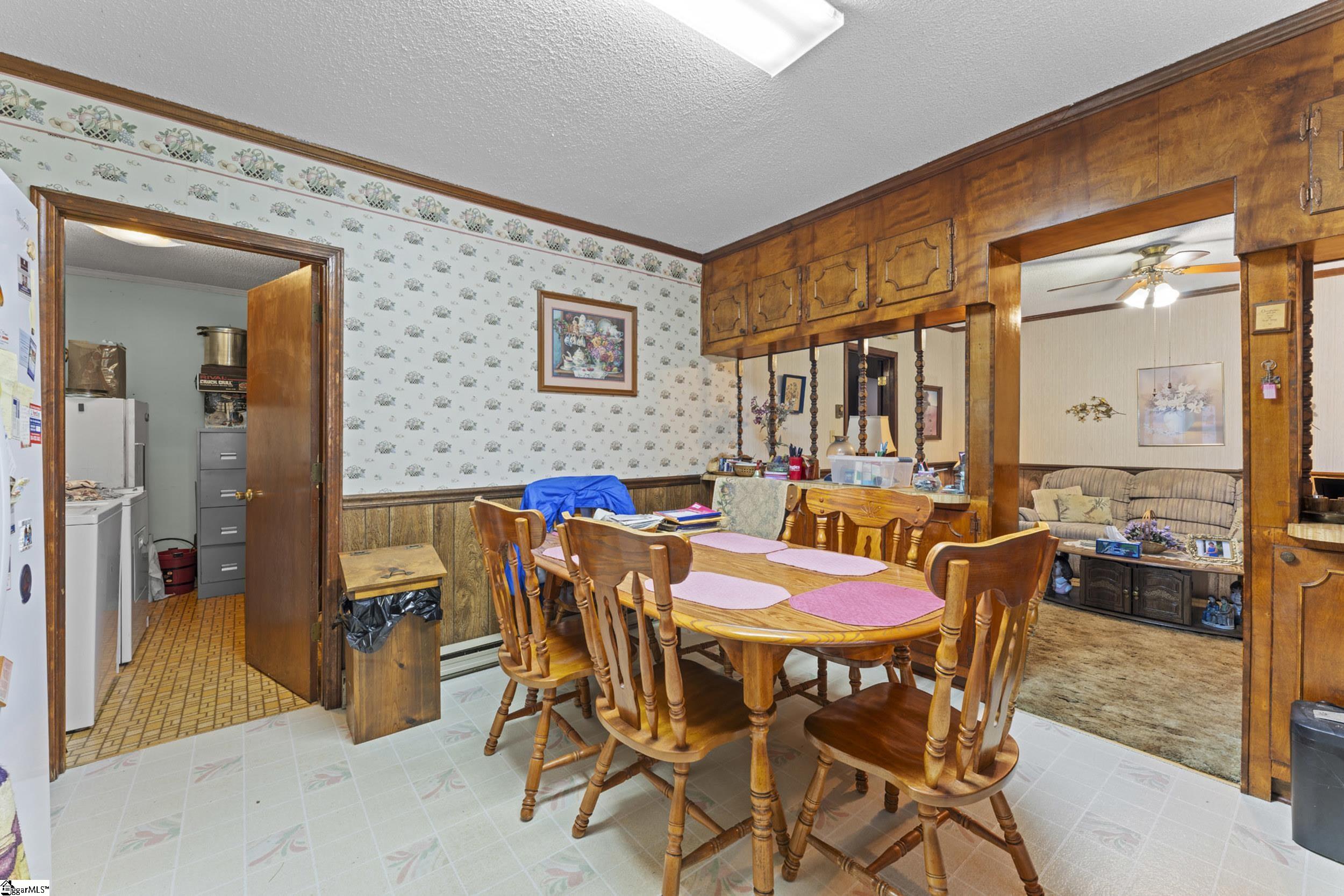 404 Roger Bolt Road Property Photo 4