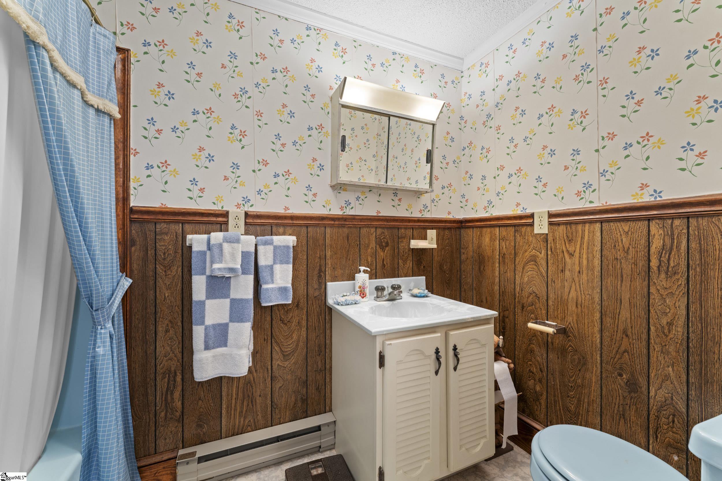 404 Roger Bolt Road Property Photo 16