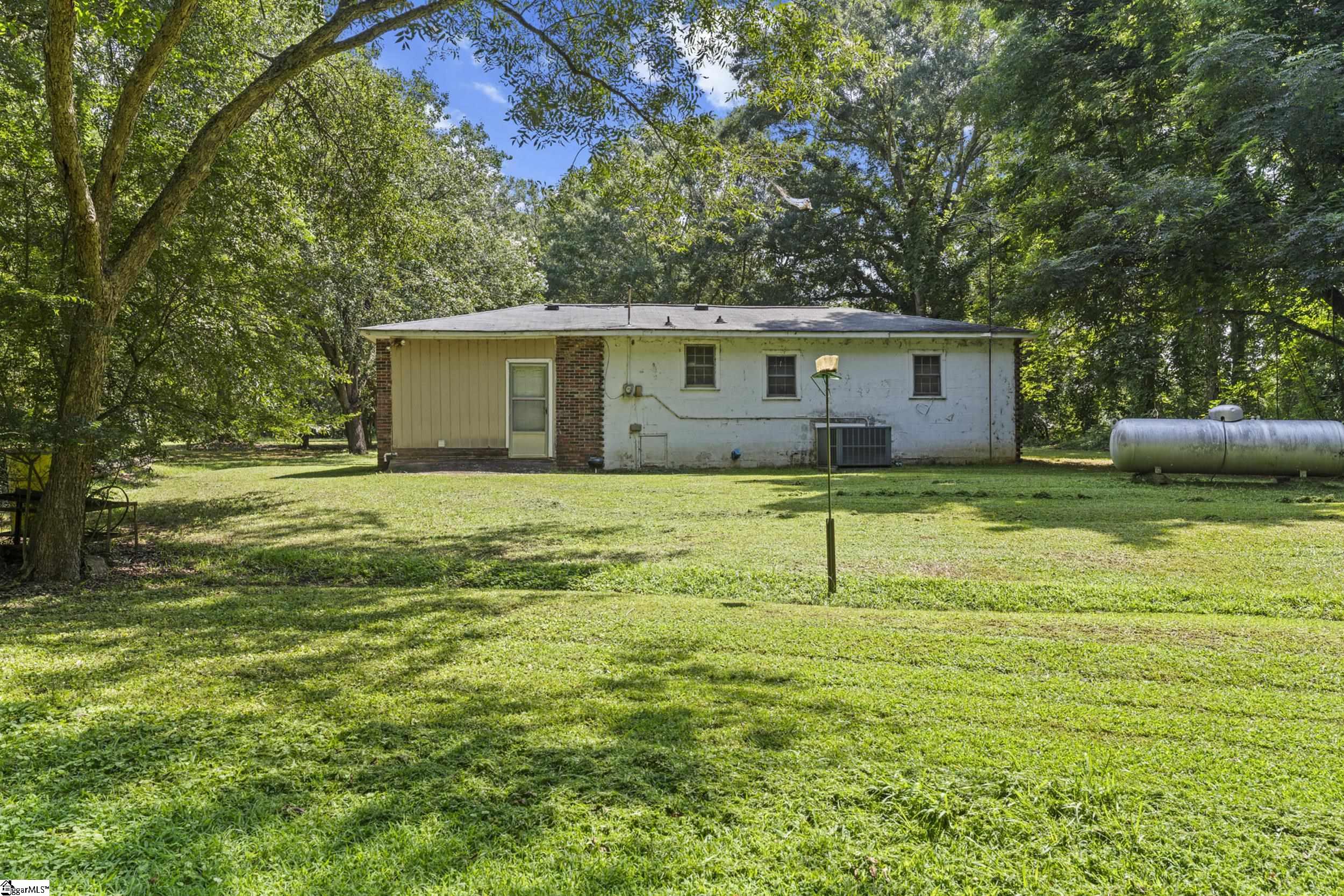 404 Roger Bolt Road Property Photo 38