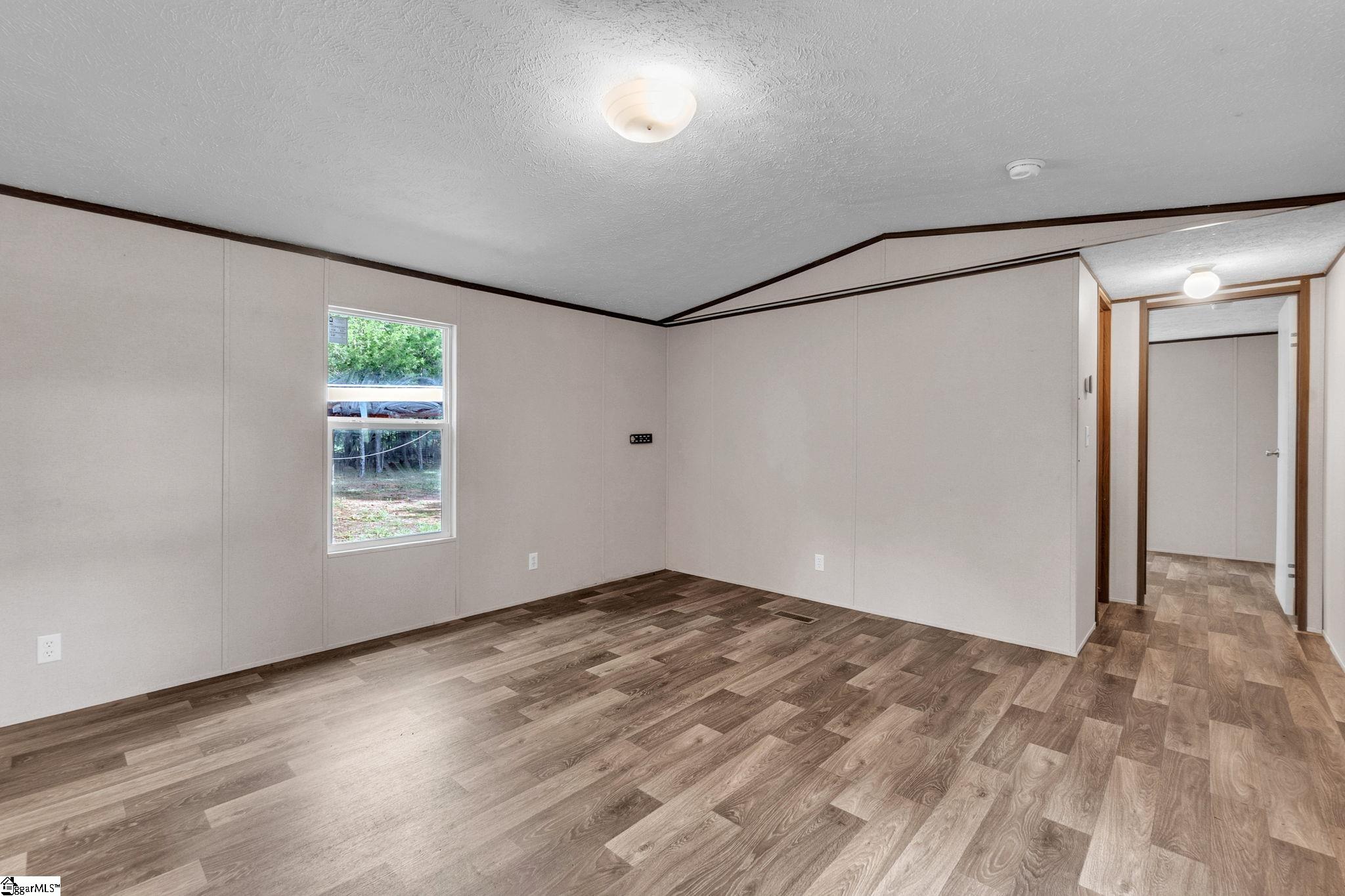 2344 S Highway 221 Property Photo 6