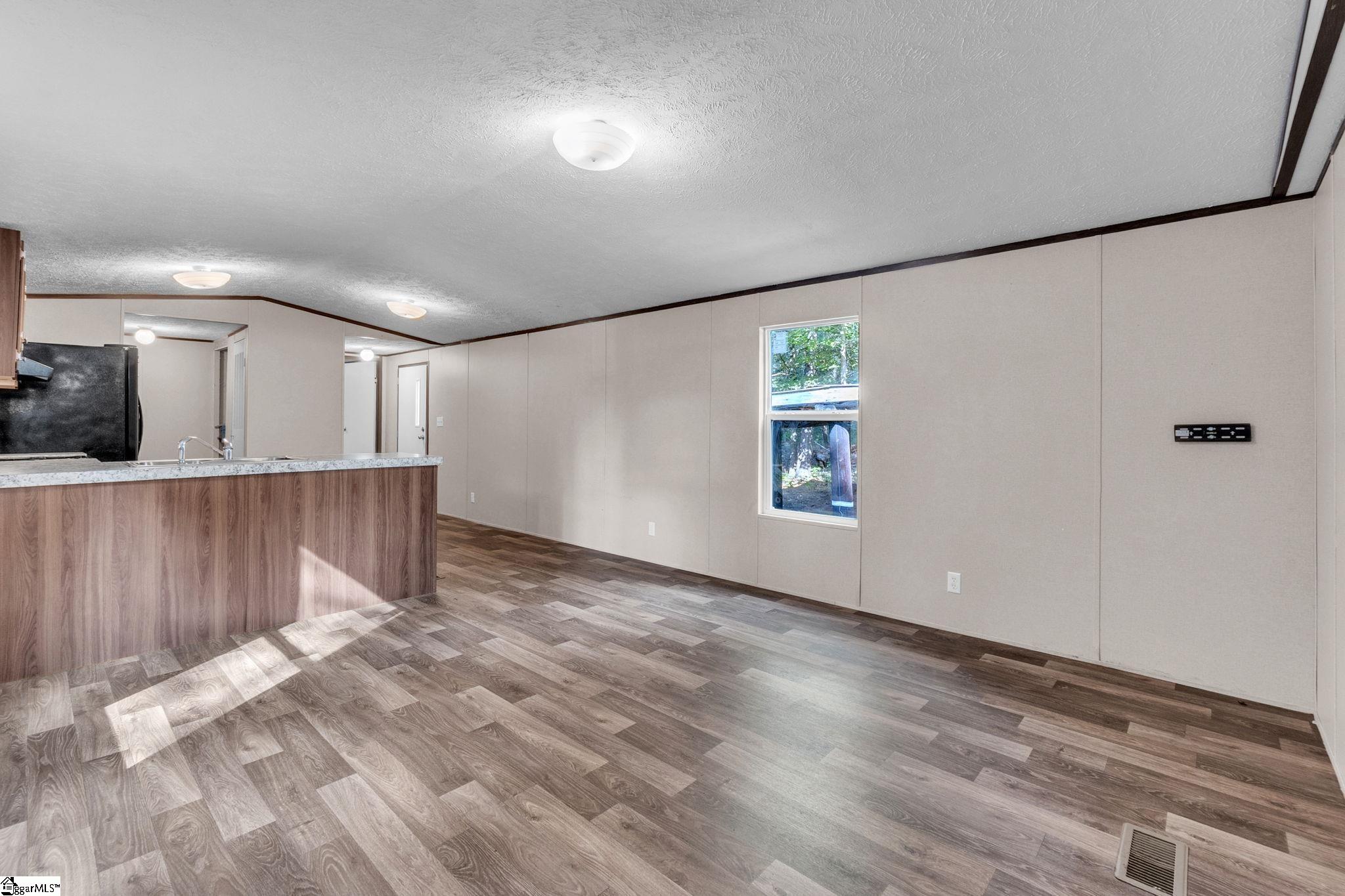 2344 S Highway 221 Property Photo 7