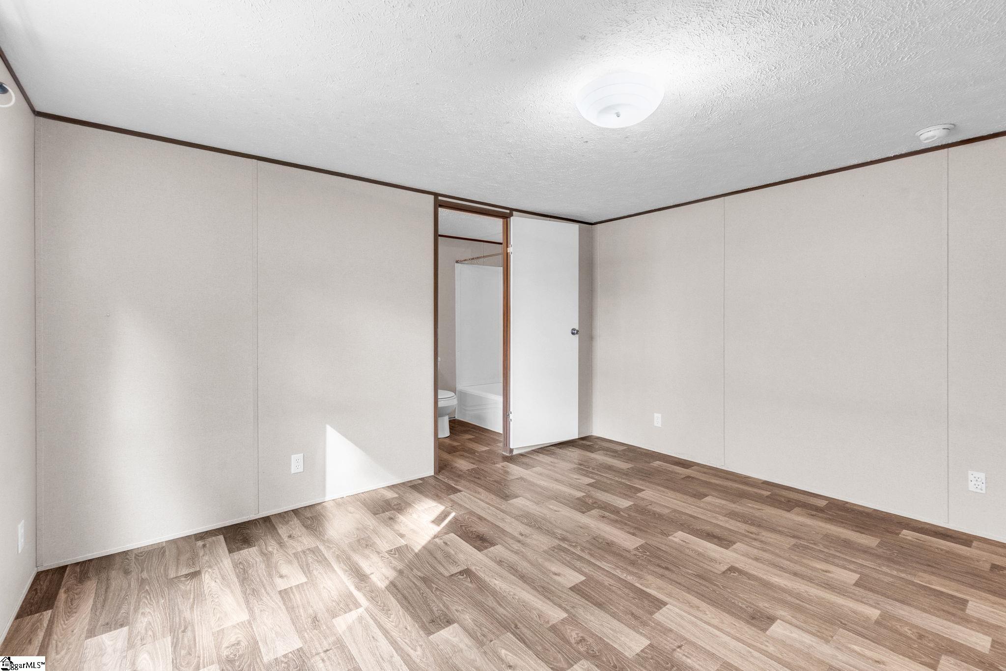 2344 S Highway 221 Property Photo 14