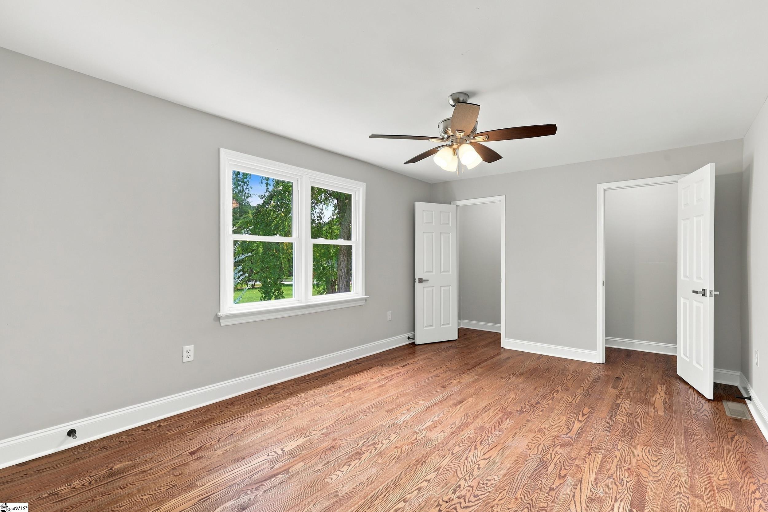 215 Elaine Avenue Property Photo 11