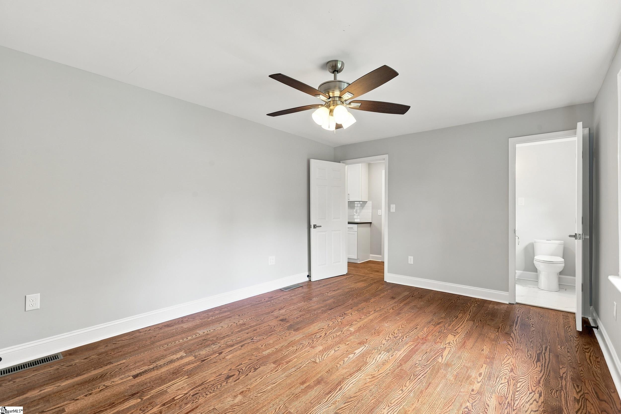 215 Elaine Avenue Property Photo 12