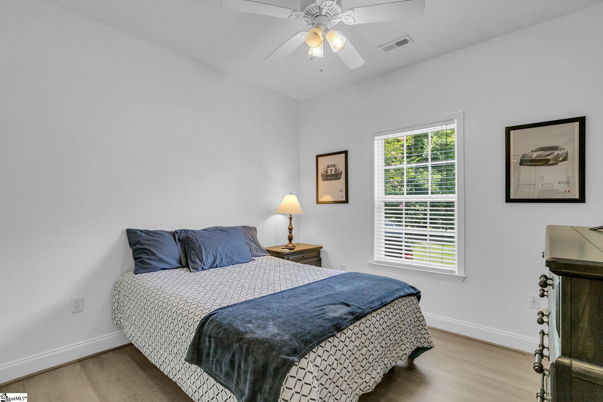 211 Lyons Drive Property Photo 4