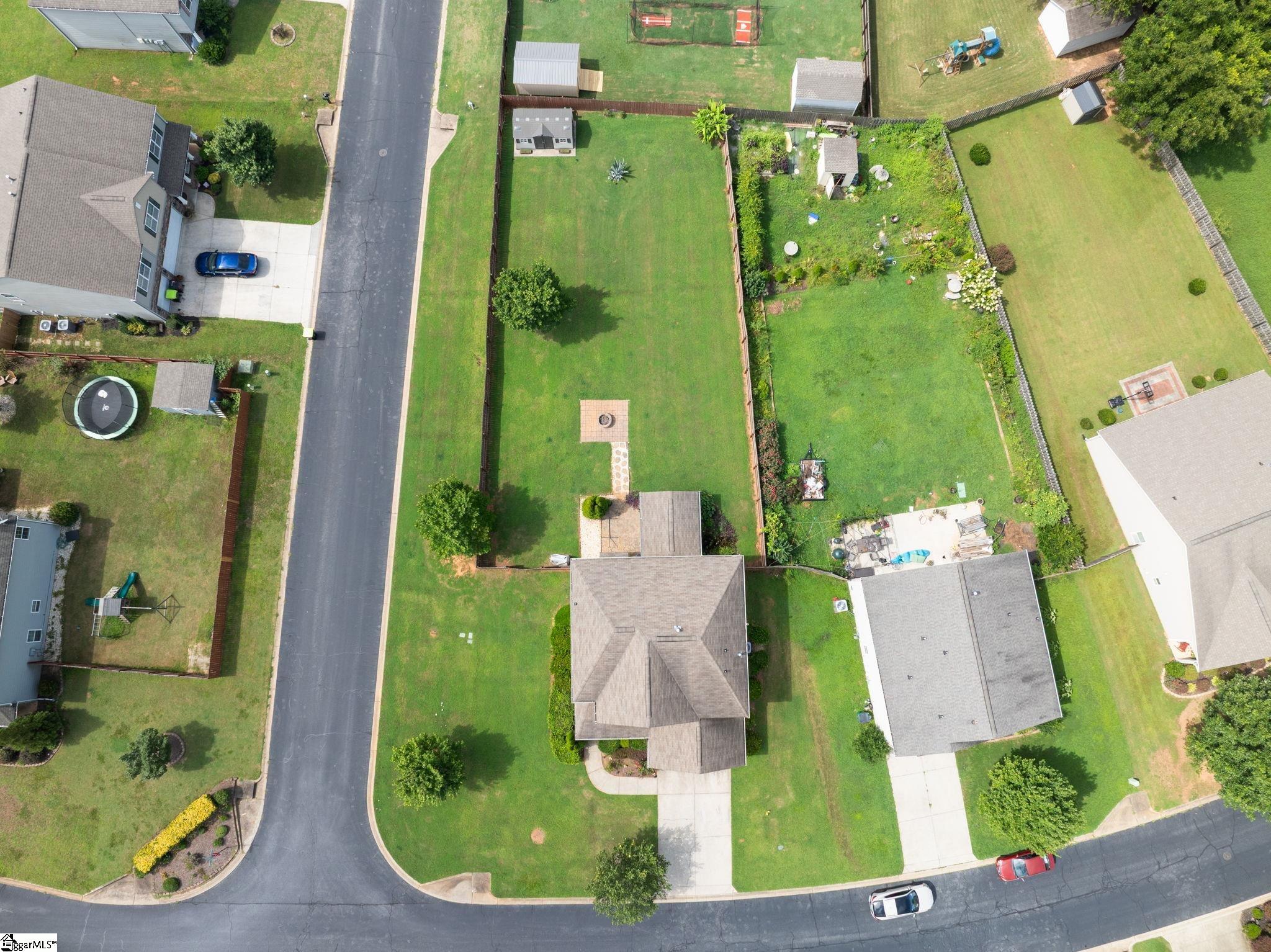 517 Willow Bank Landing Property Photo 5