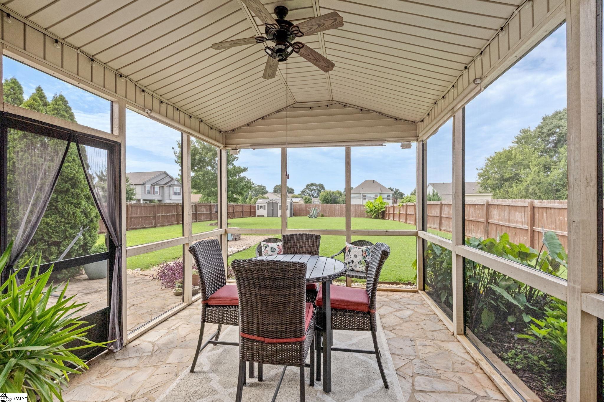 517 Willow Bank Landing Property Photo 29