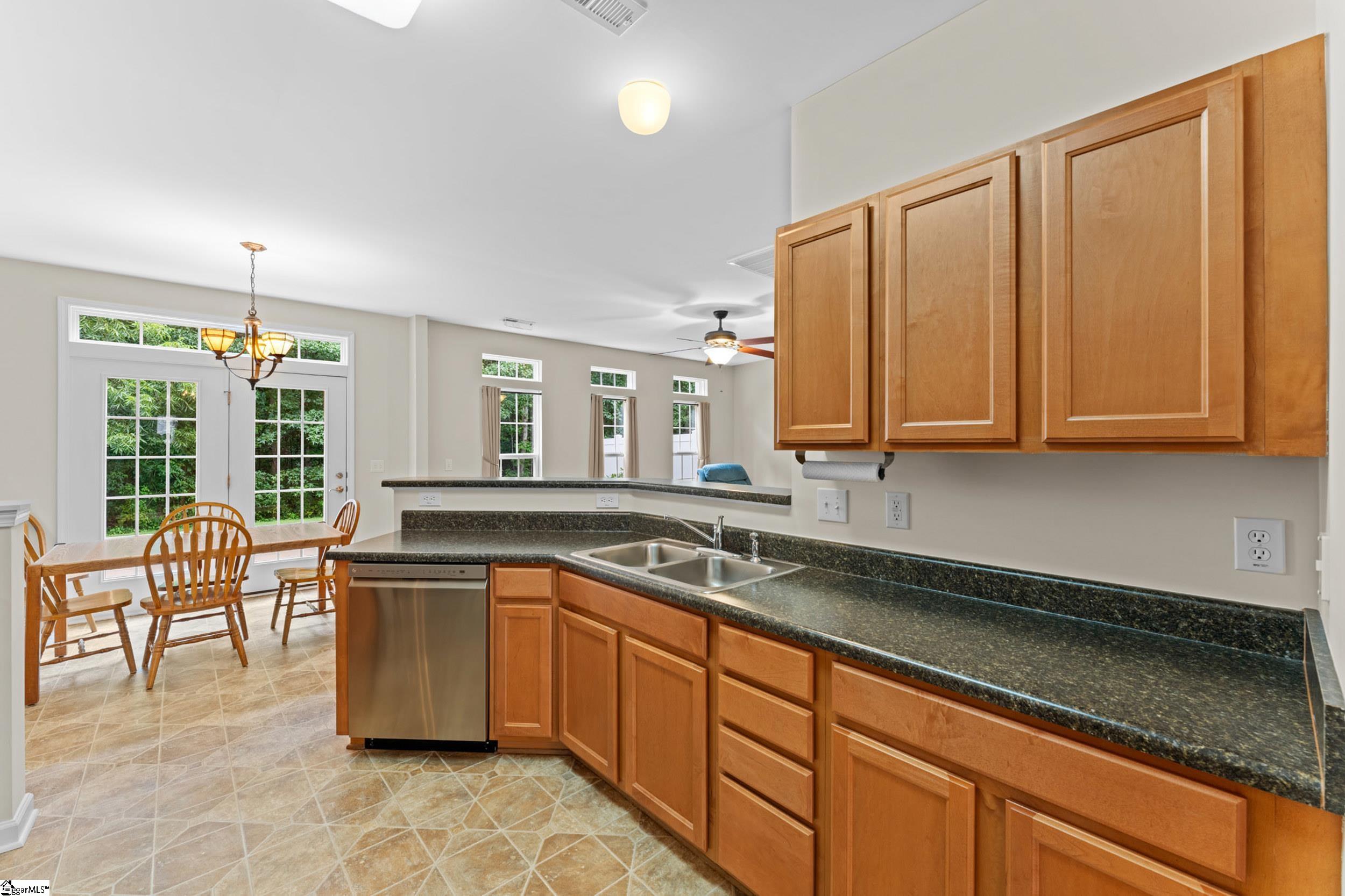 1303 Alexandrite Lane Property Photo 9