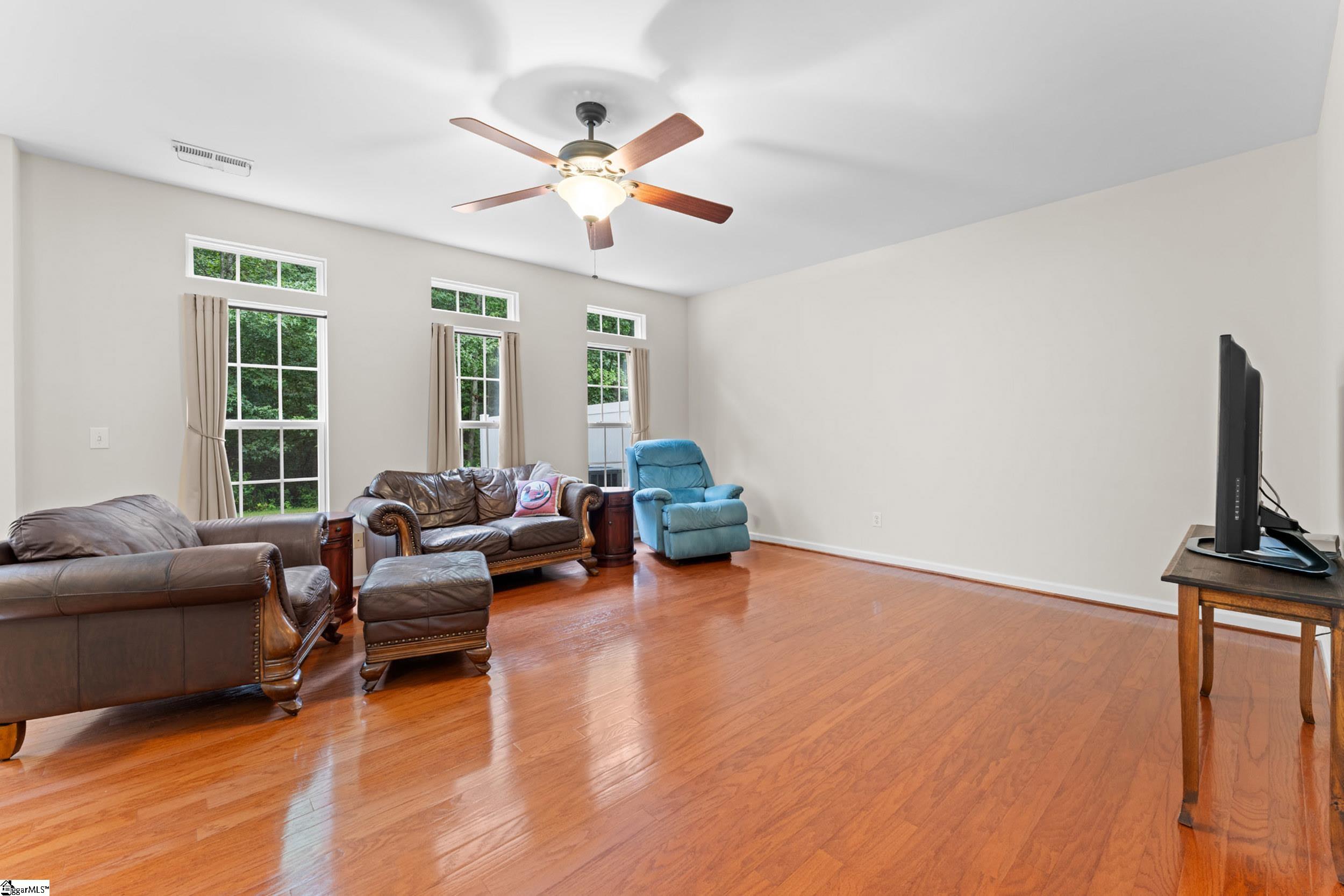 1303 Alexandrite Lane Property Photo 16