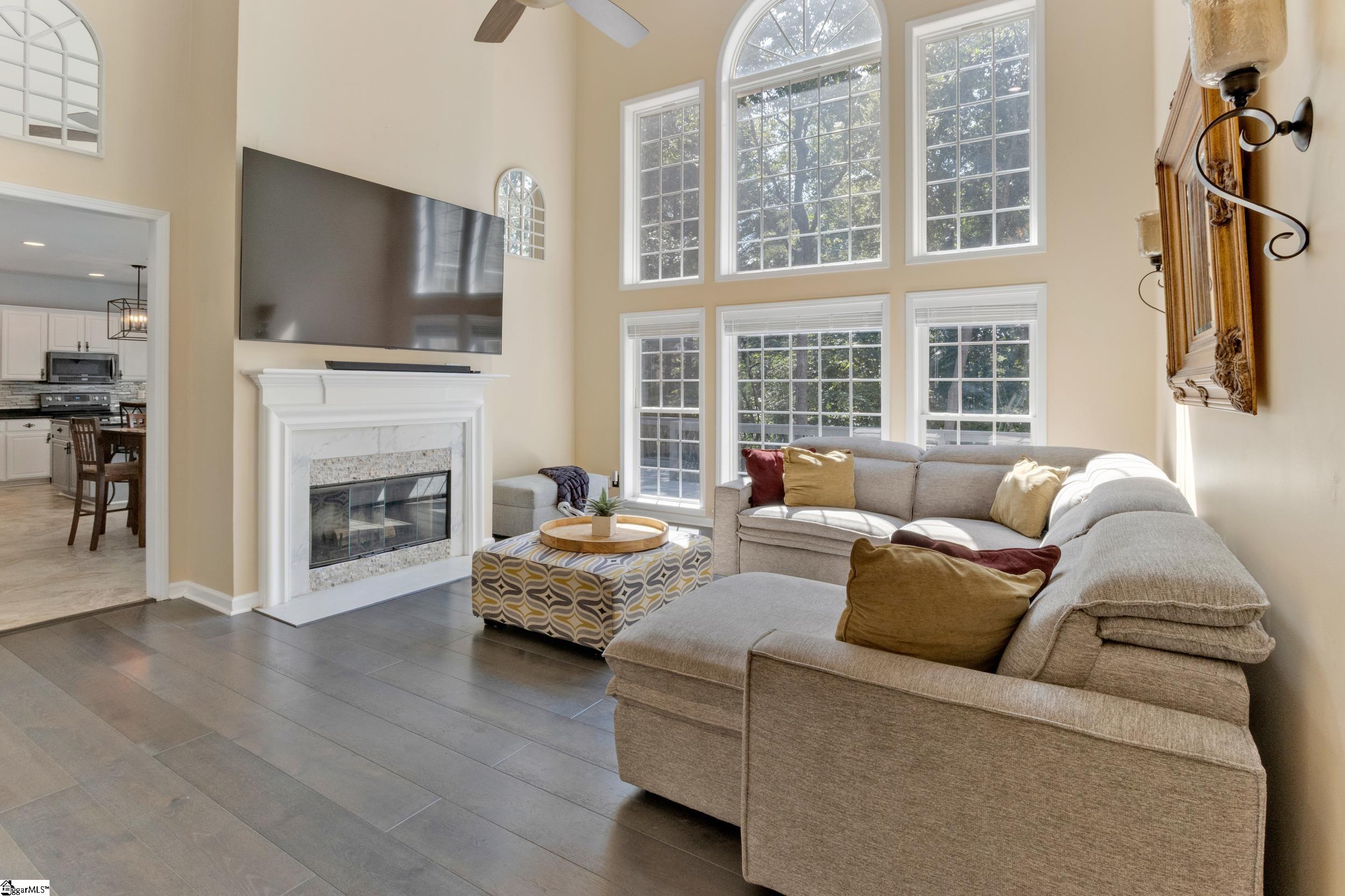 509 Grey Oaks Trail Property Photo 6