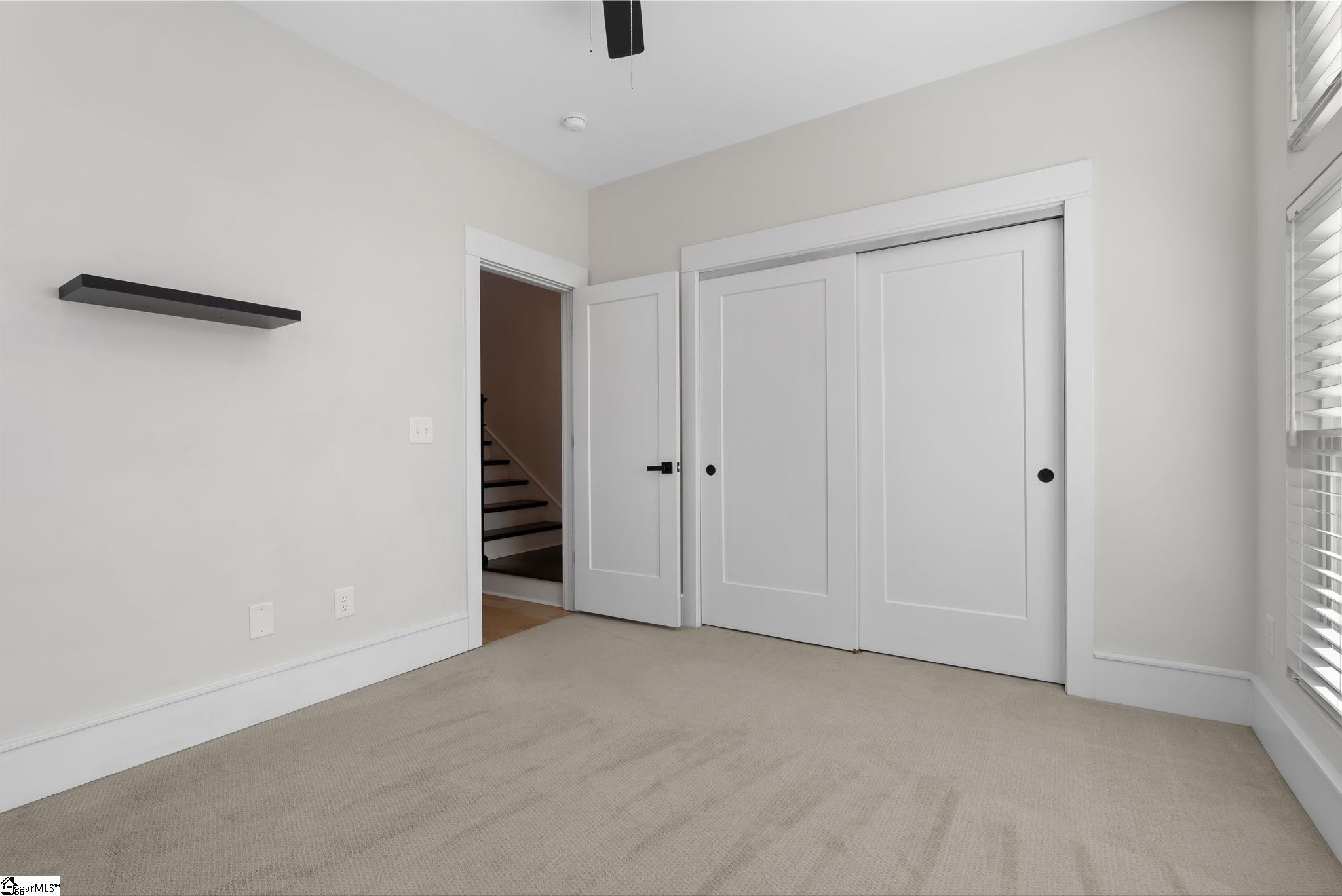 121 W Stone Avenue Property Photo 28