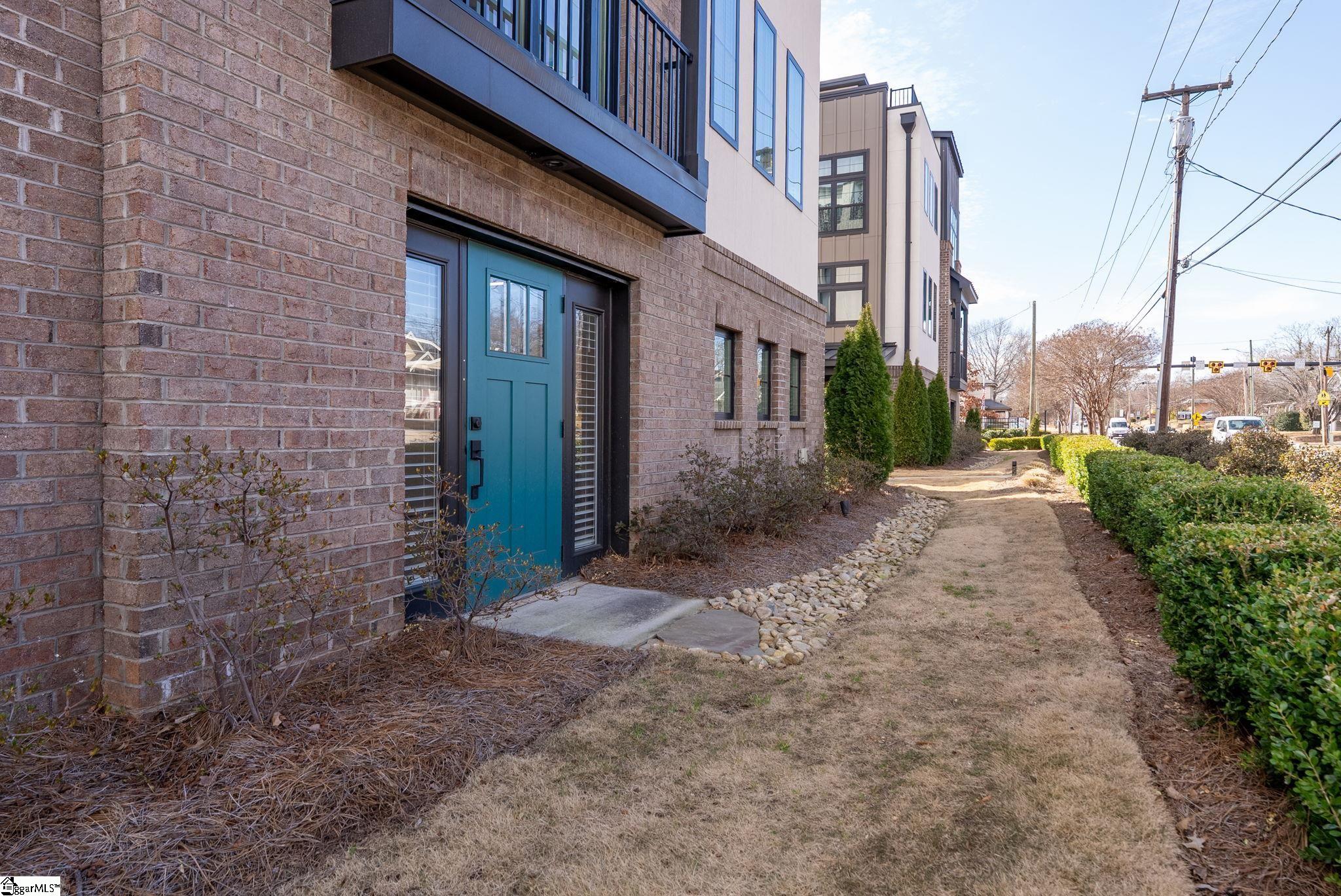 121 W Stone Avenue Property Photo 35