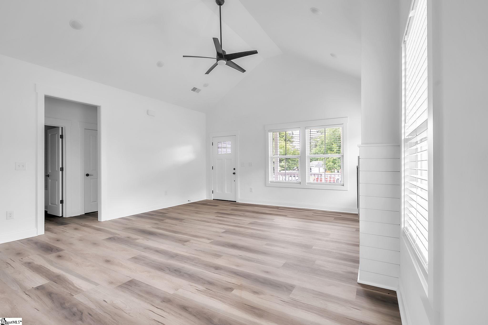 54 3rd Avenue Property Photo 8