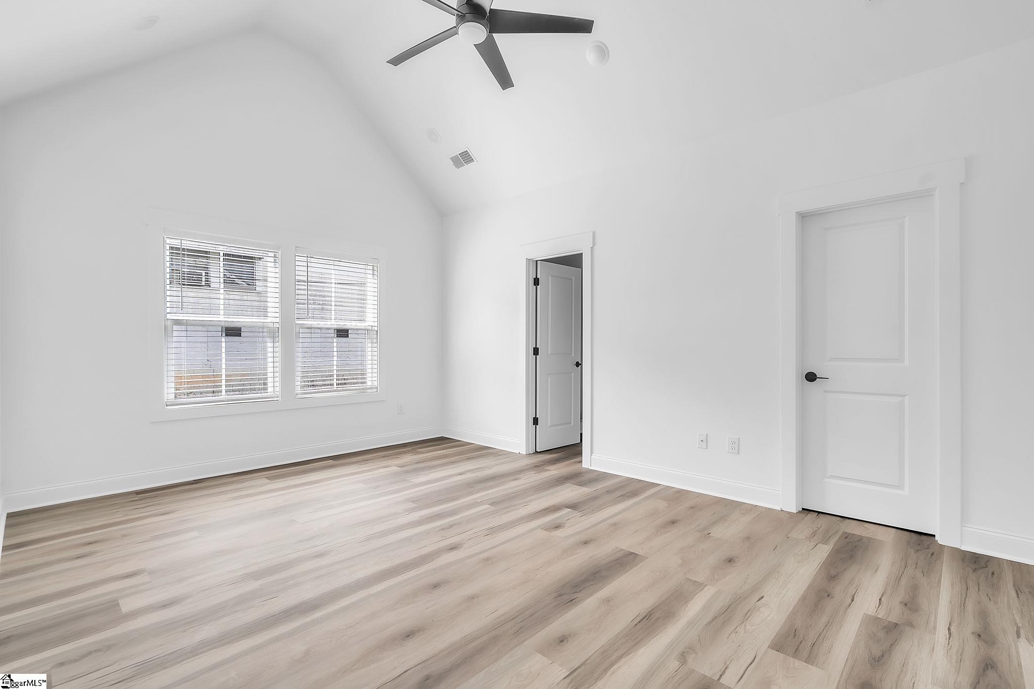 54 3rd Avenue Property Photo 16