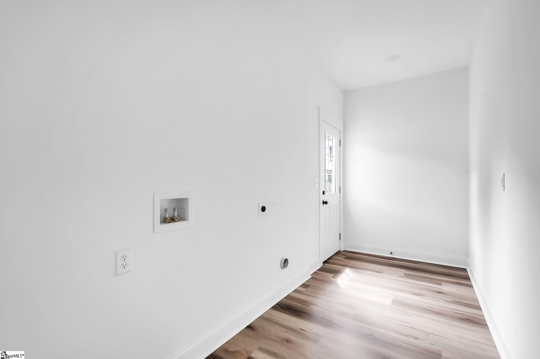 54 3rd Avenue Property Photo 25