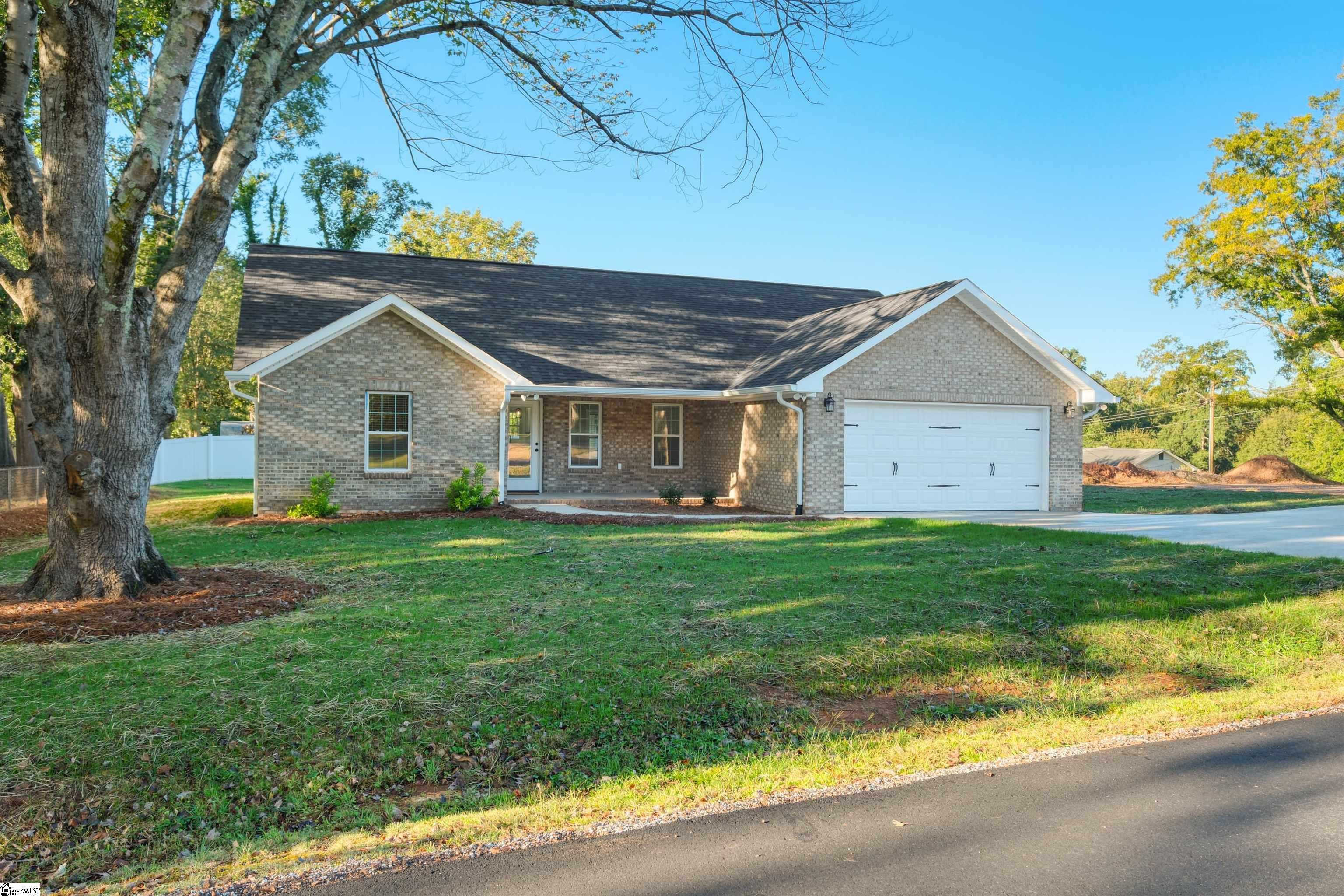 30 Whiteside Street Property Photo 1