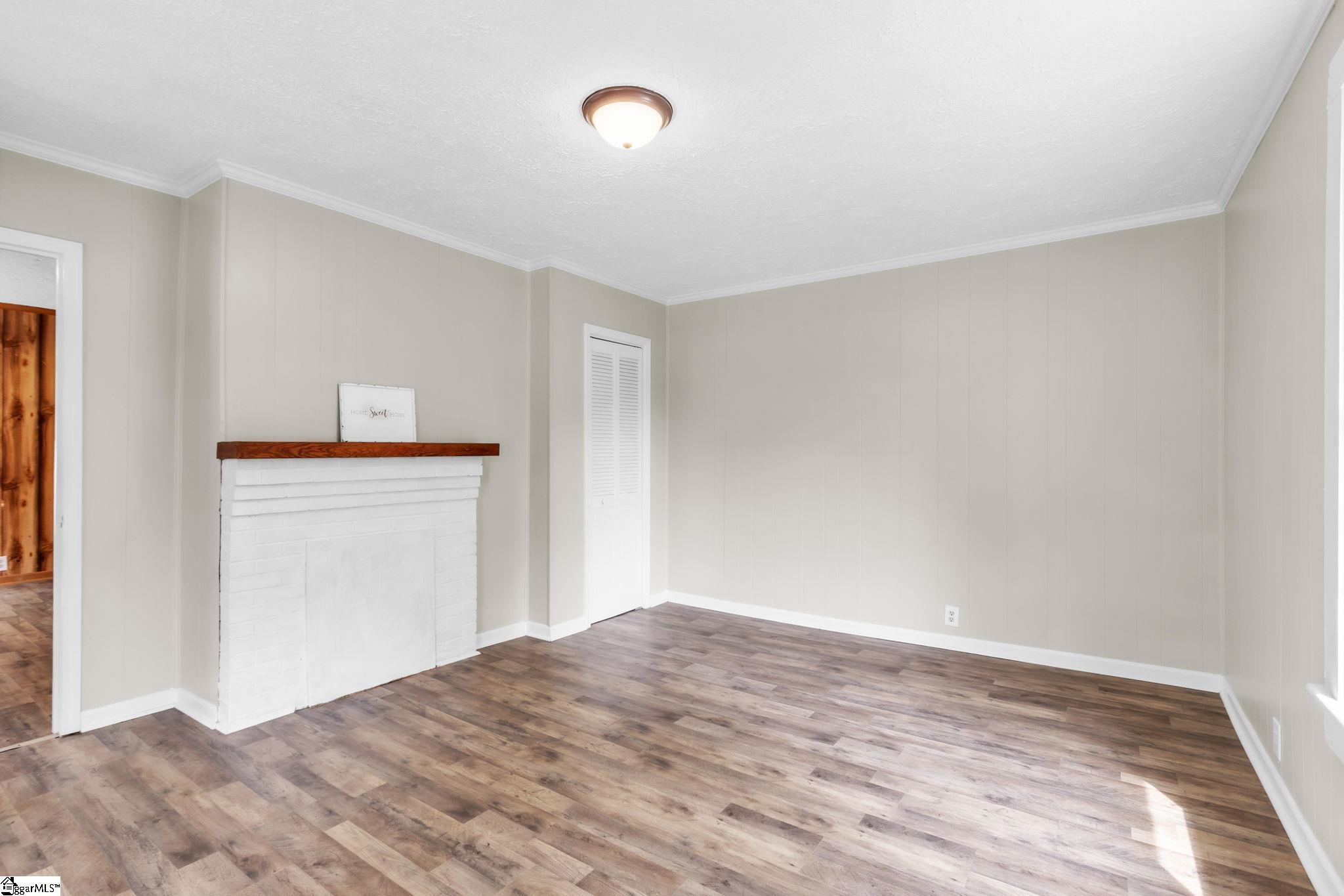 704 Slater Road Property Photo 16