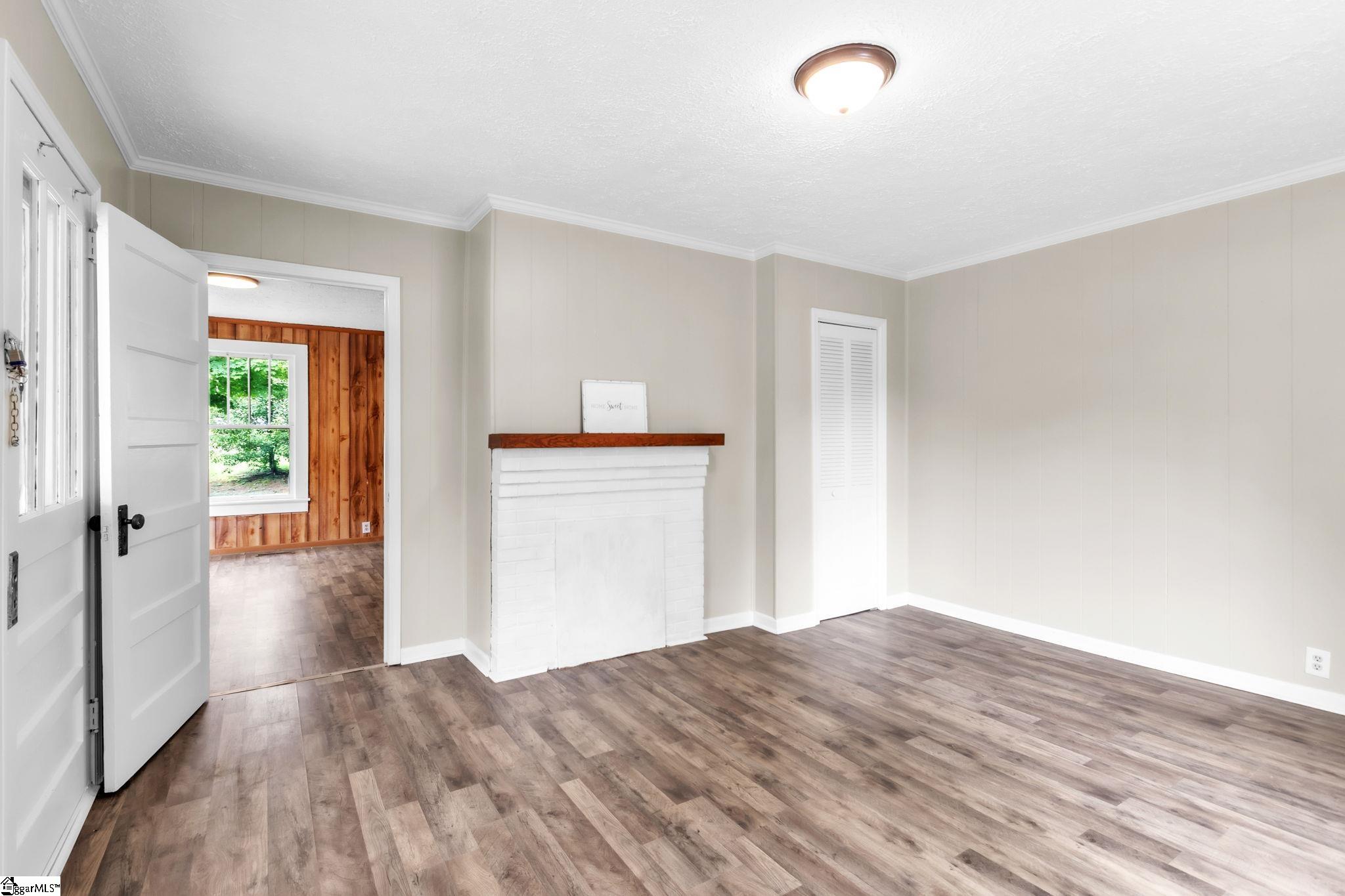 704 Slater Road Property Photo 17