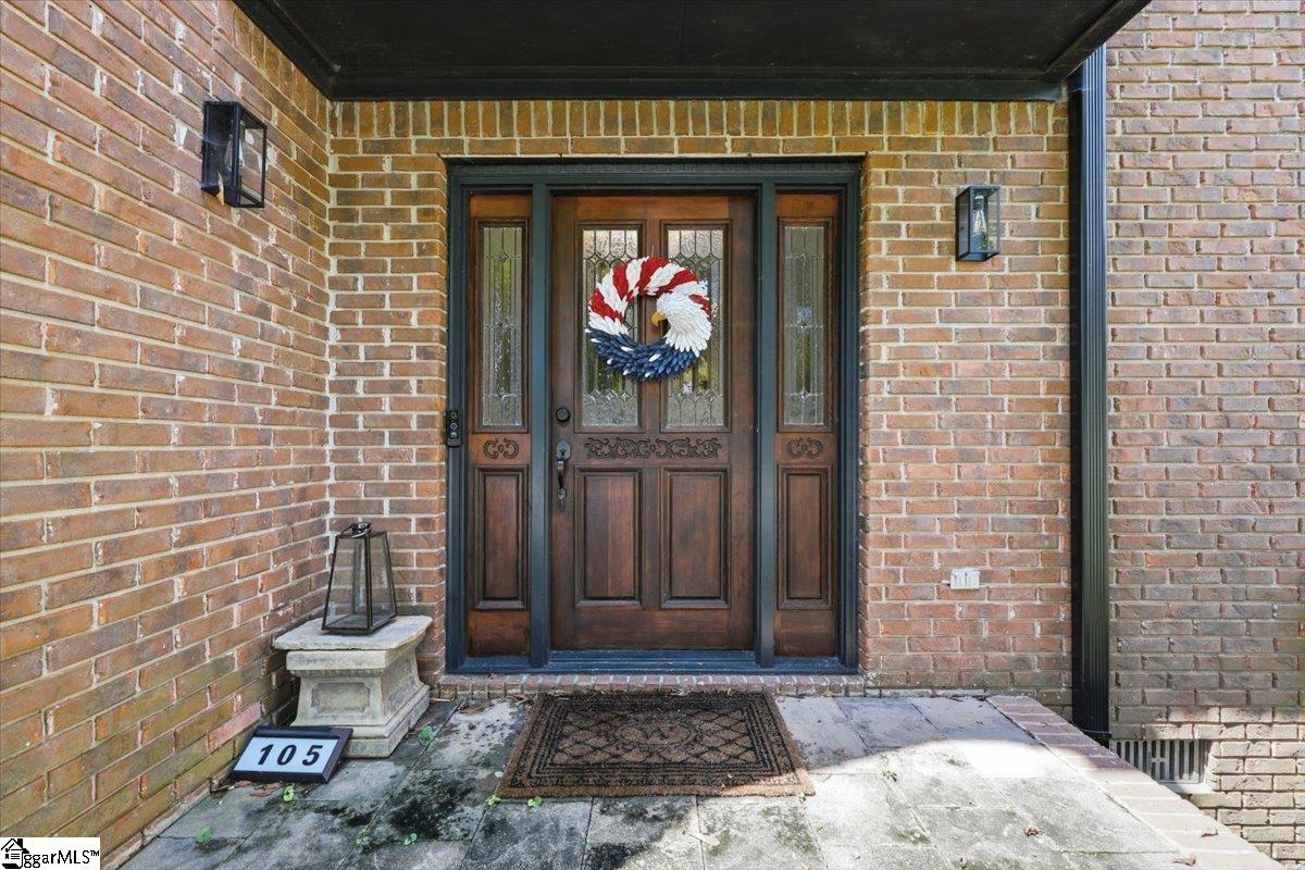 105 Sugar Hill Court Property Photo 4