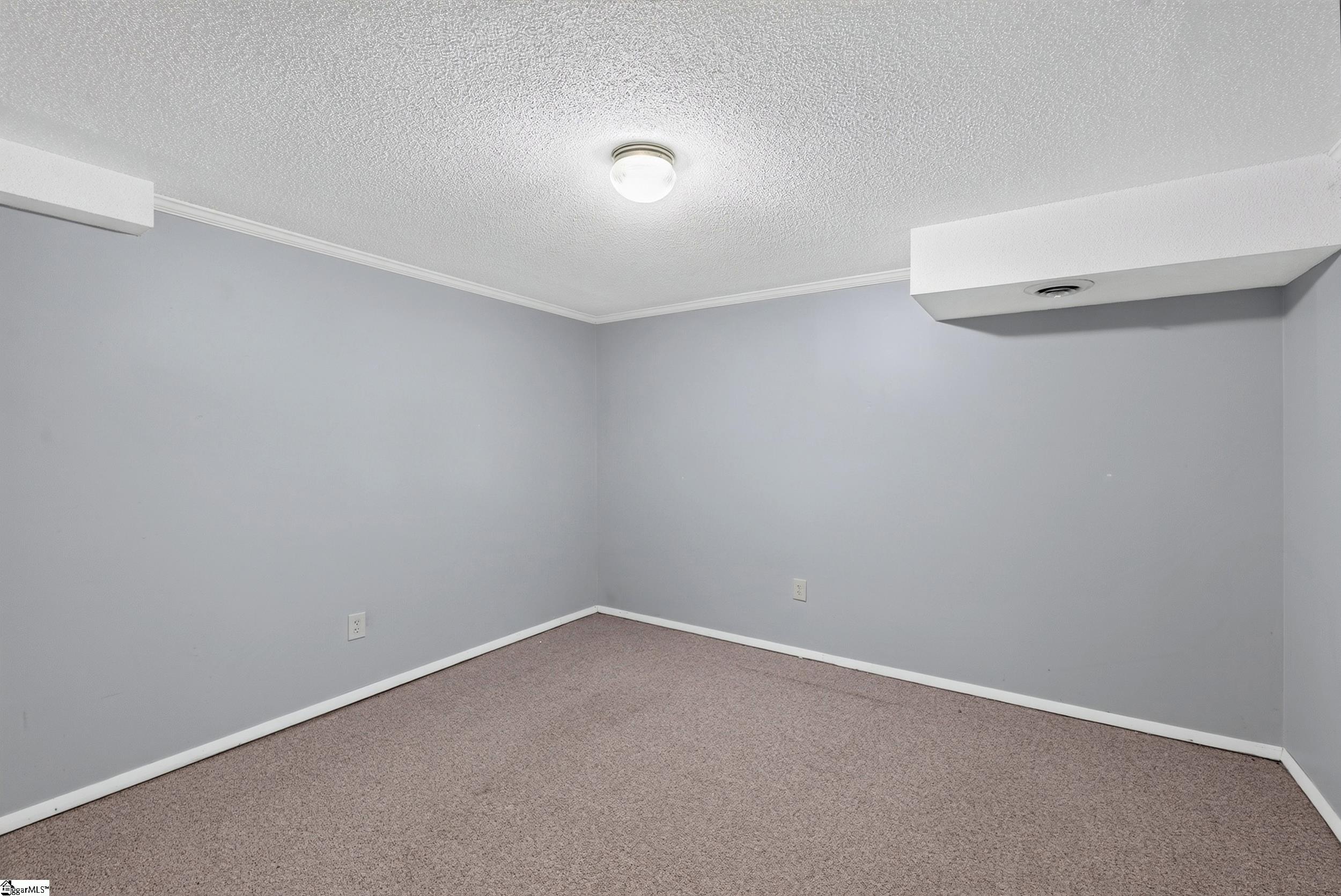 103 Lancelot Court Property Photo 32