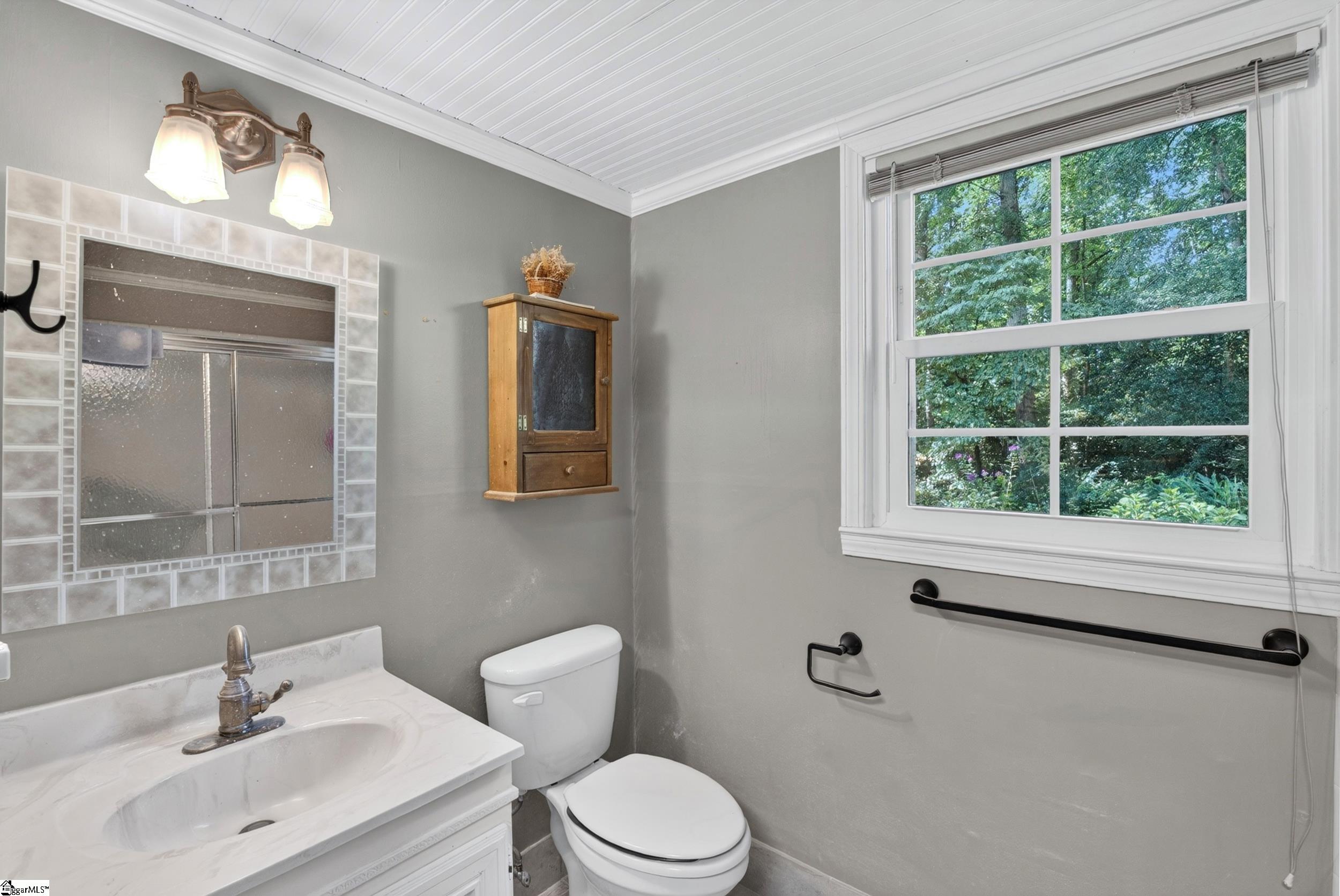 103 Lancelot Court Property Photo 34
