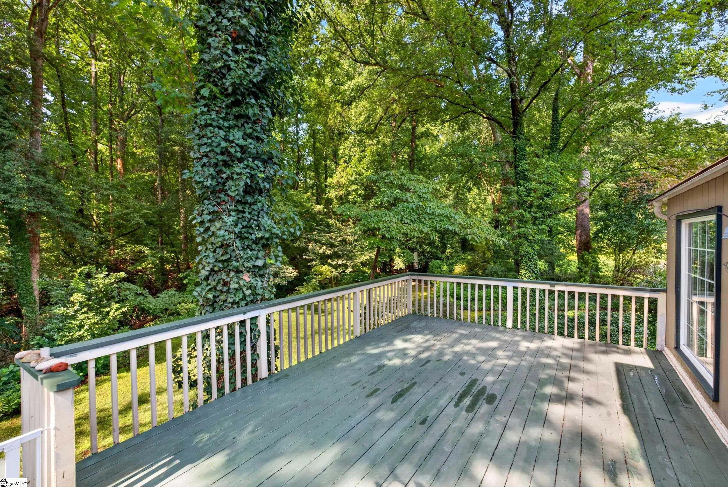 103 Lancelot Court Property Photo 36