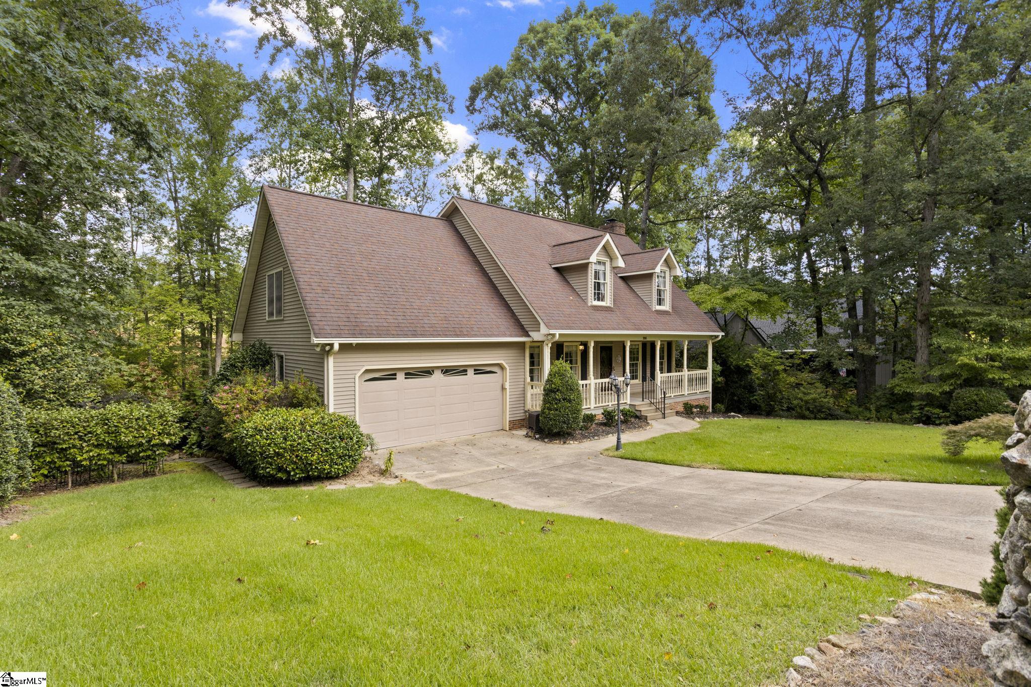 305 Oak Brook Way Property Photo 2
