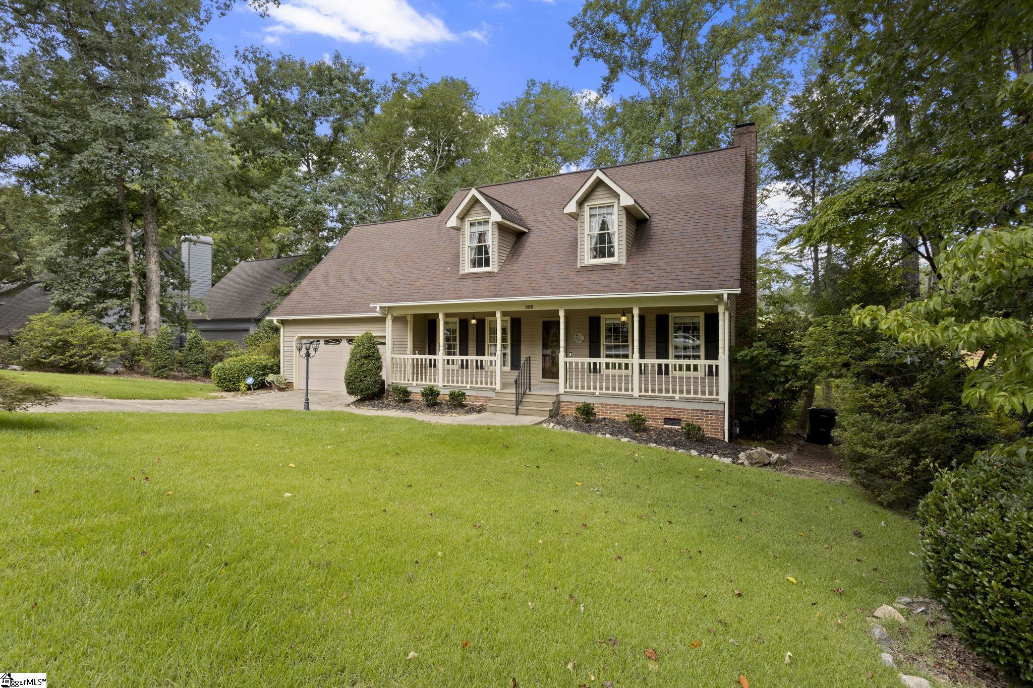 305 Oak Brook Way Property Photo 3