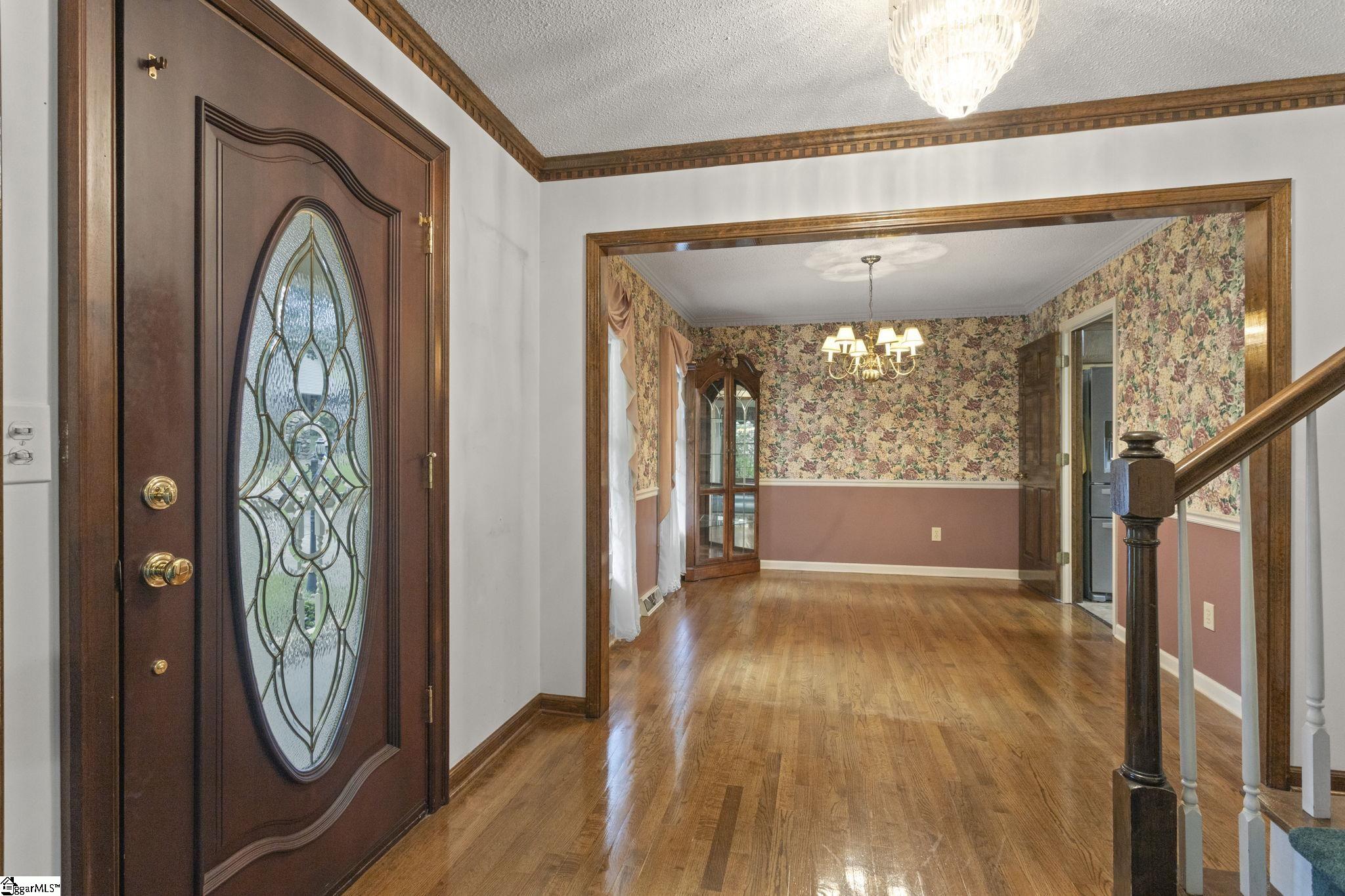 305 Oak Brook Way Property Photo 5