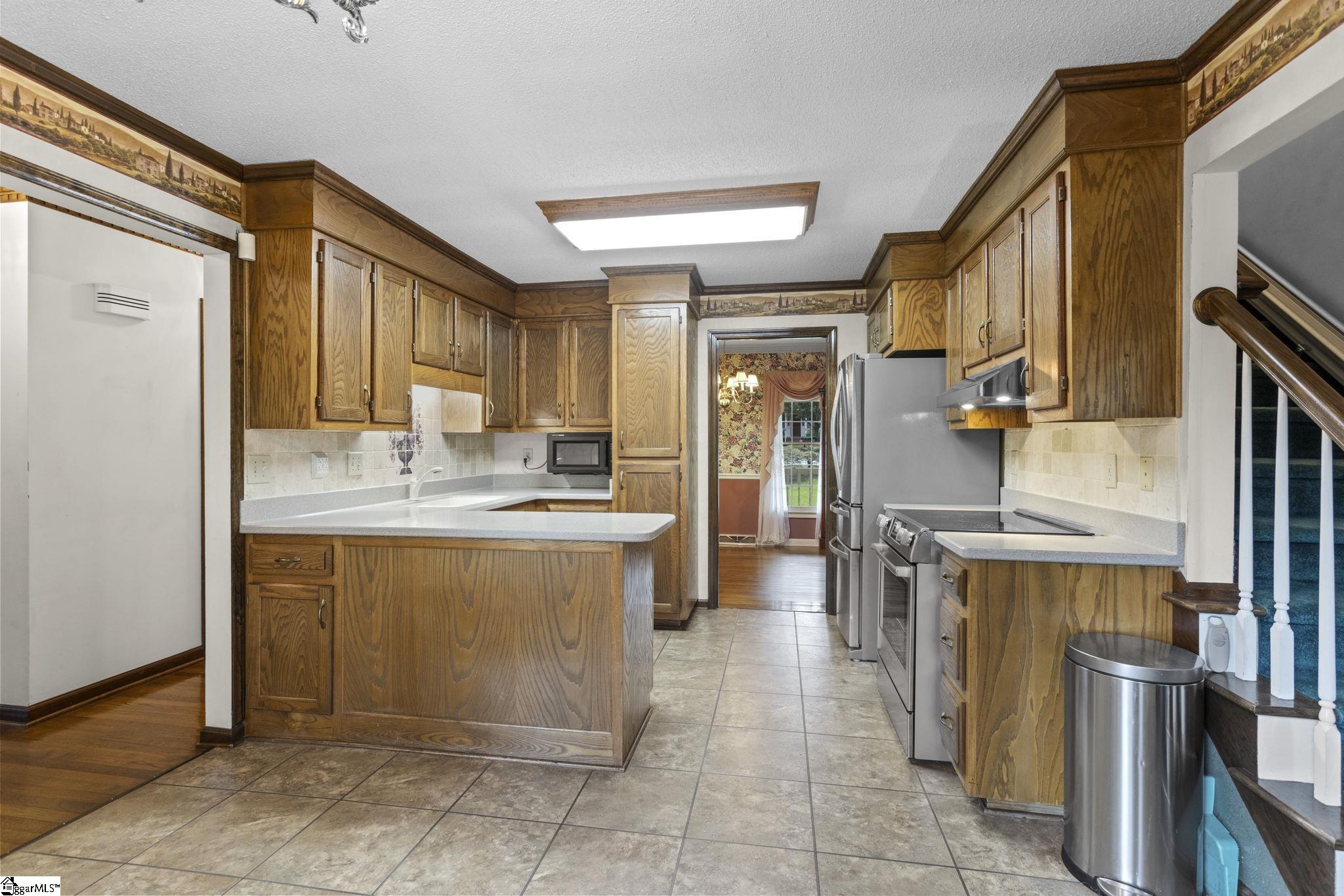305 Oak Brook Way Property Photo 12