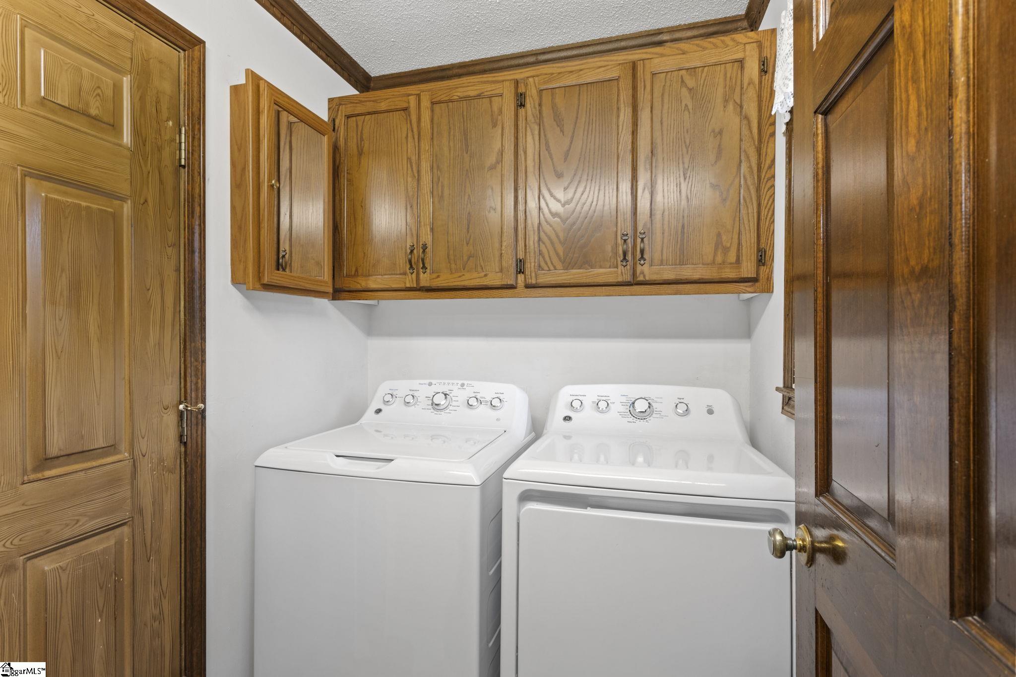 305 Oak Brook Way Property Photo 16