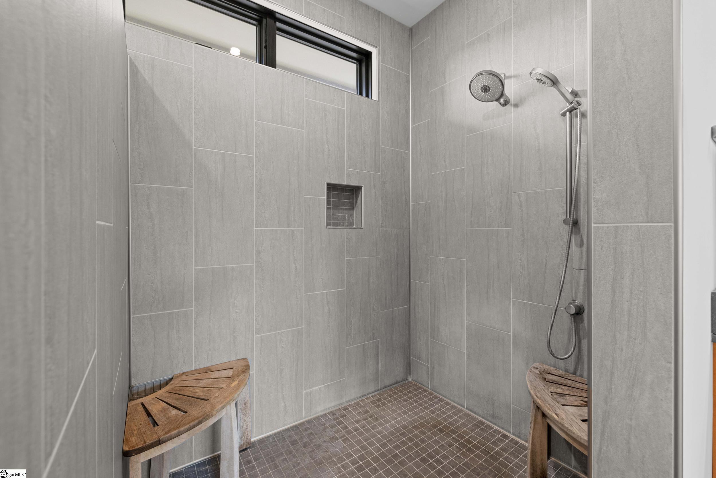 5011 Bridgeview Drive Property Photo 37