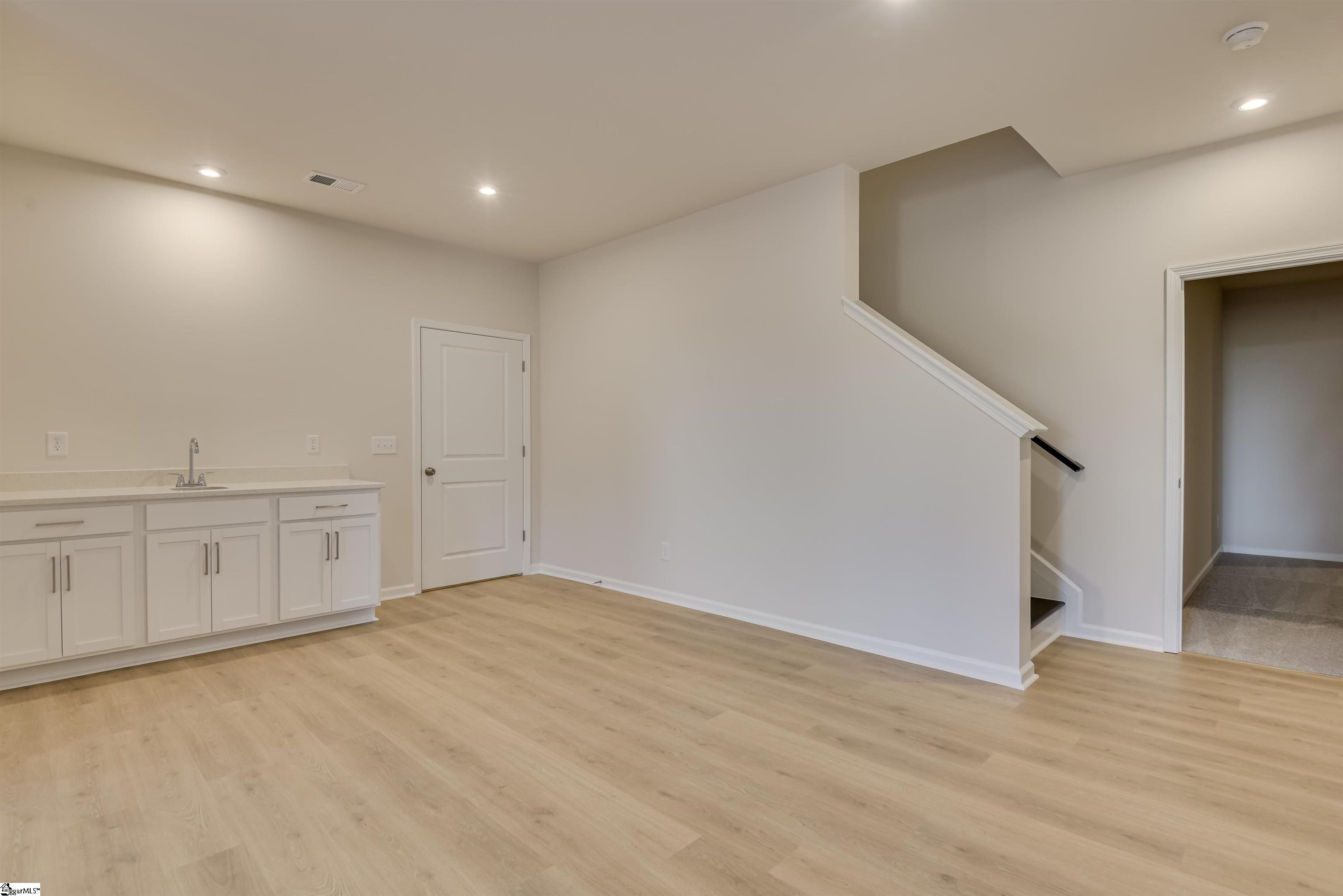 216 Bellflower Lane Property Photo 18