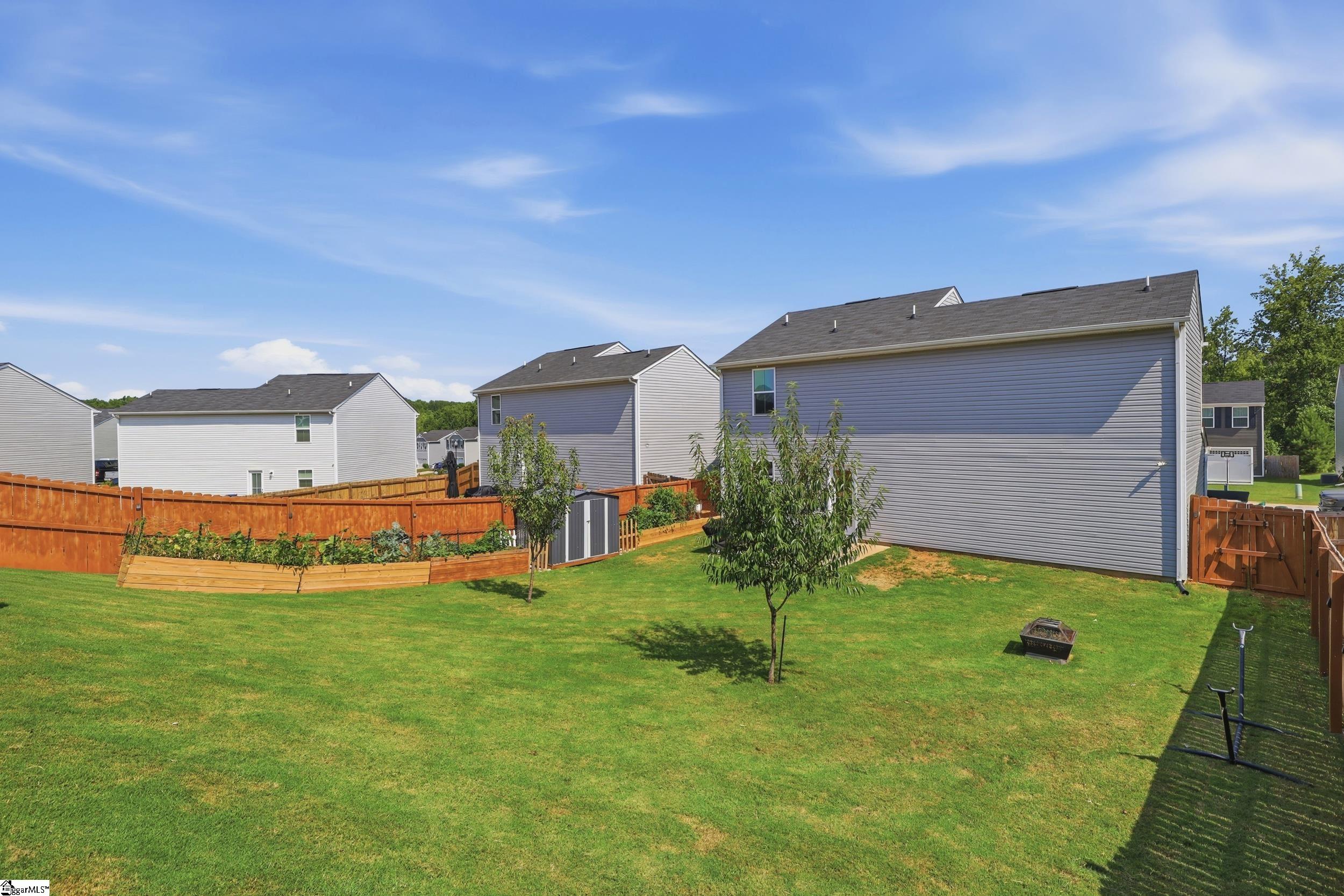 706 Heavenly Days Street Property Photo 28