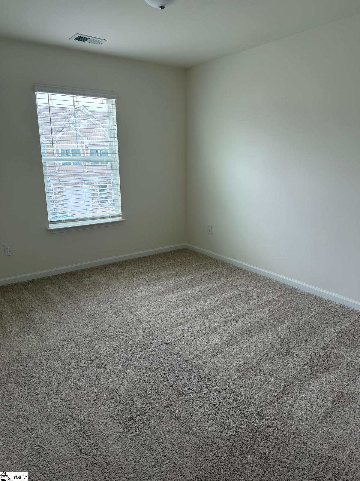 6 E Waller Drive Property Photo 11