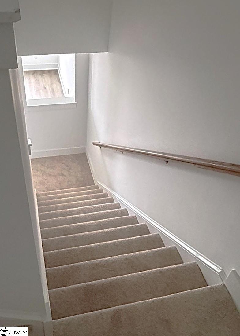 6 E Waller Drive Property Photo 5