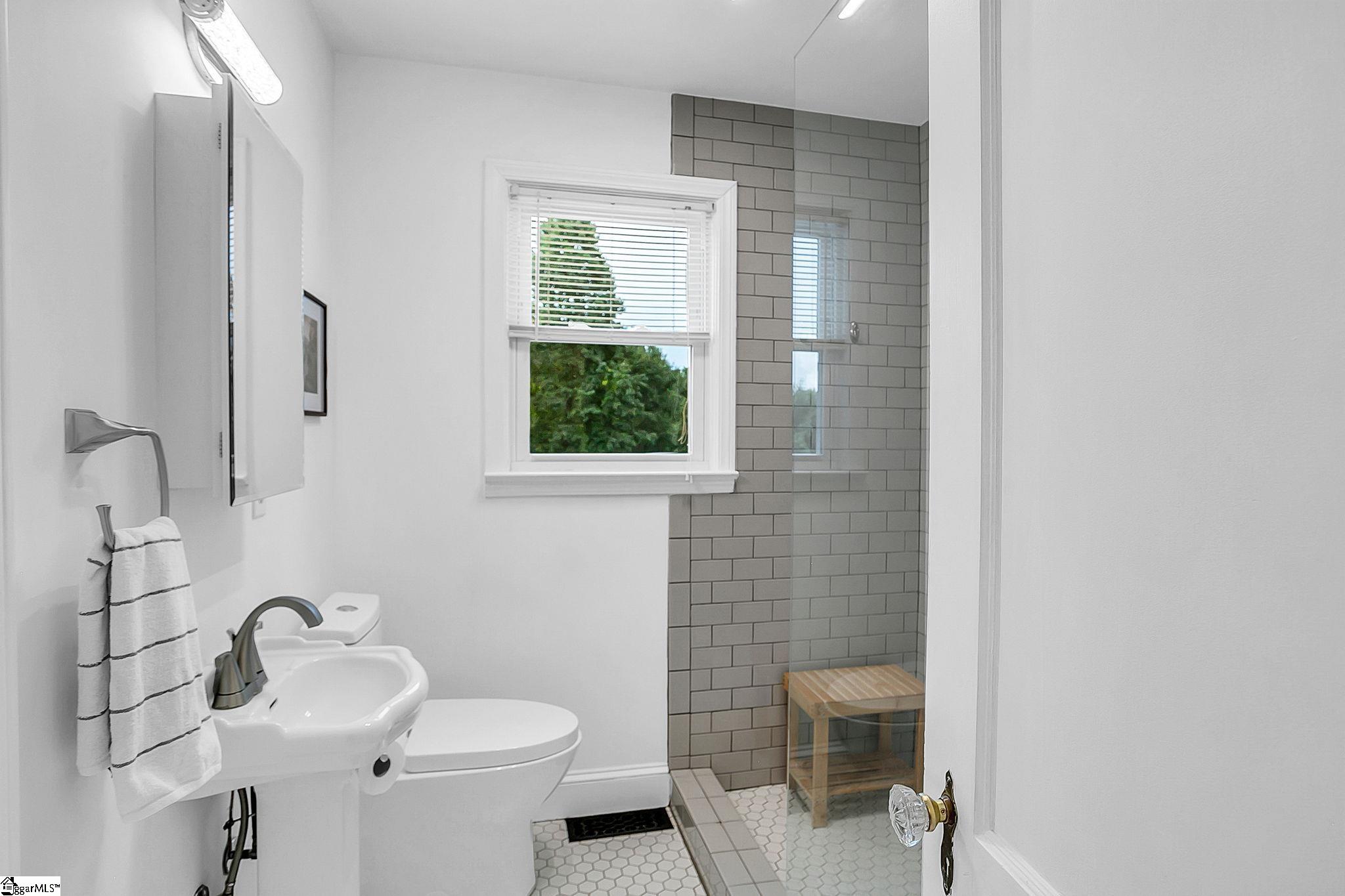 14 Midland Street Property Photo 24