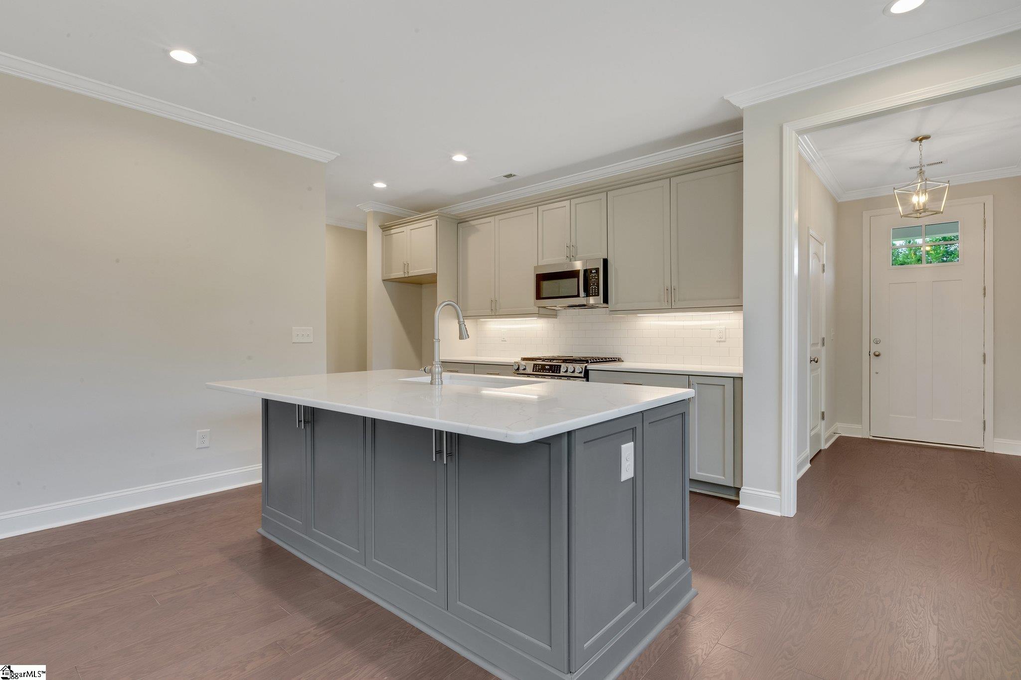 25 Hasbrook Lane Property Photo 3
