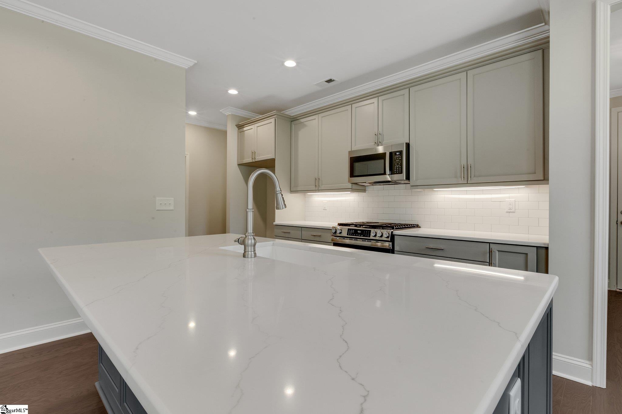 25 Hasbrook Lane Property Photo 5