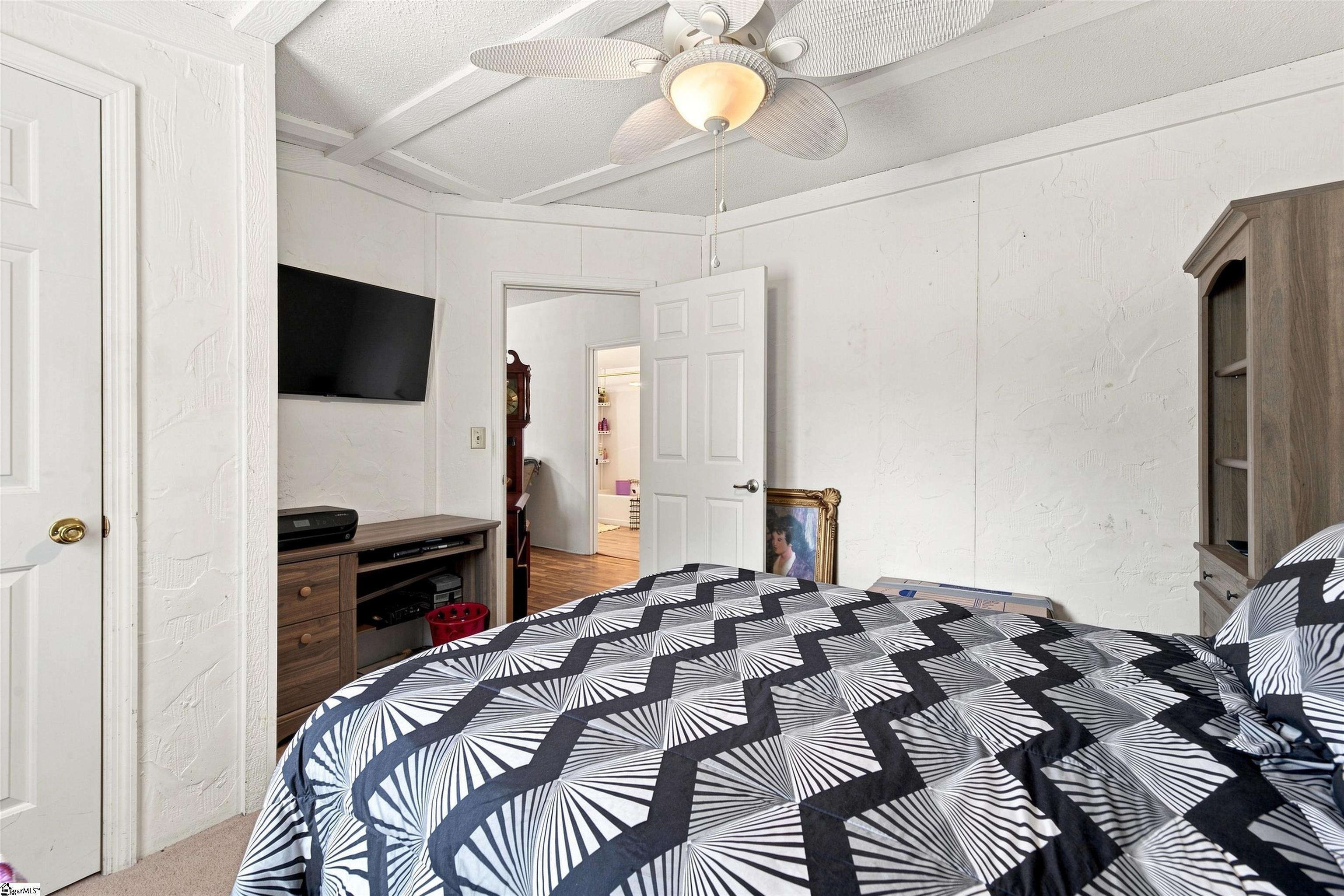 377 Fort Lindley Road Property Photo 26