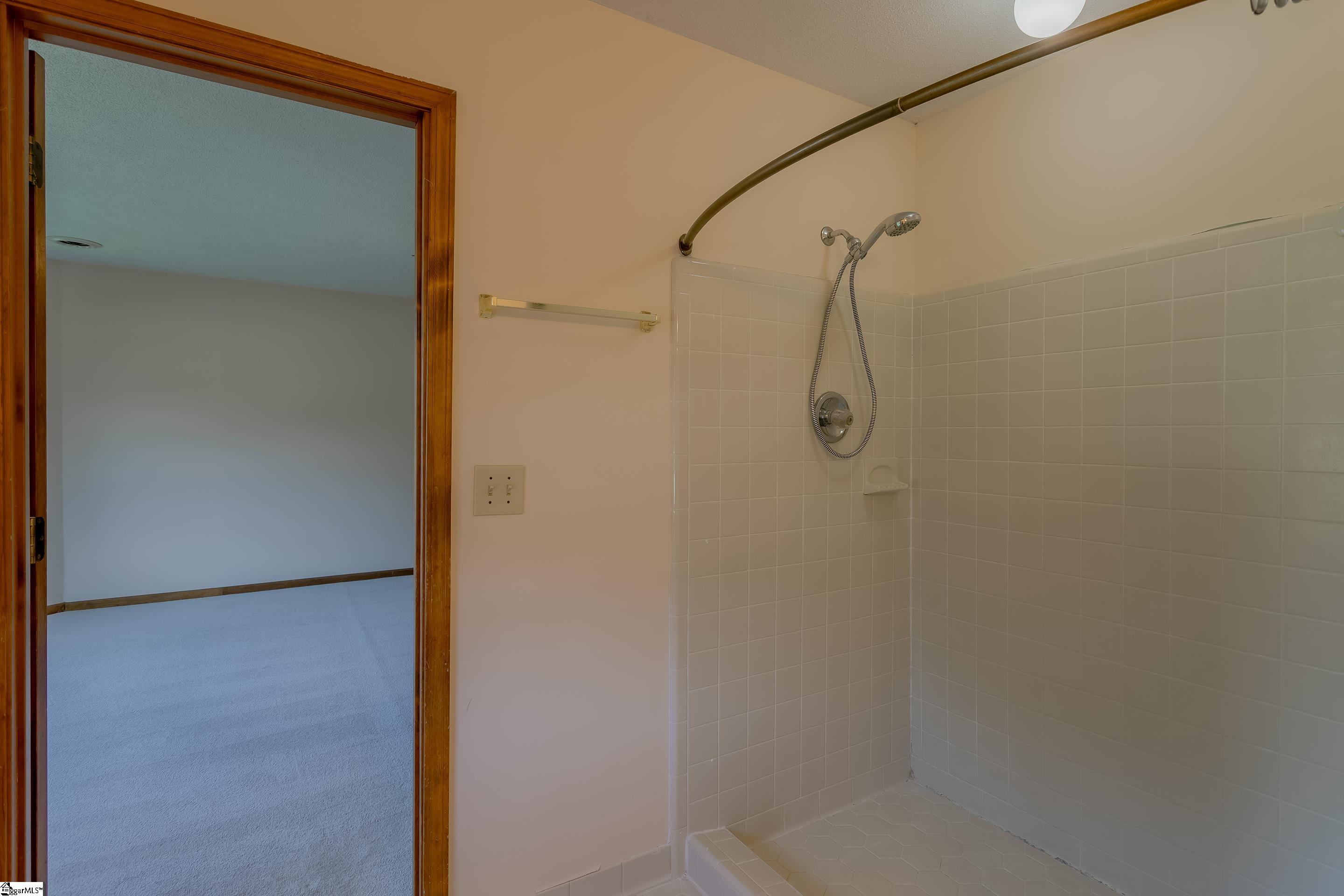 103 Brigham Creek Court Property Photo 28