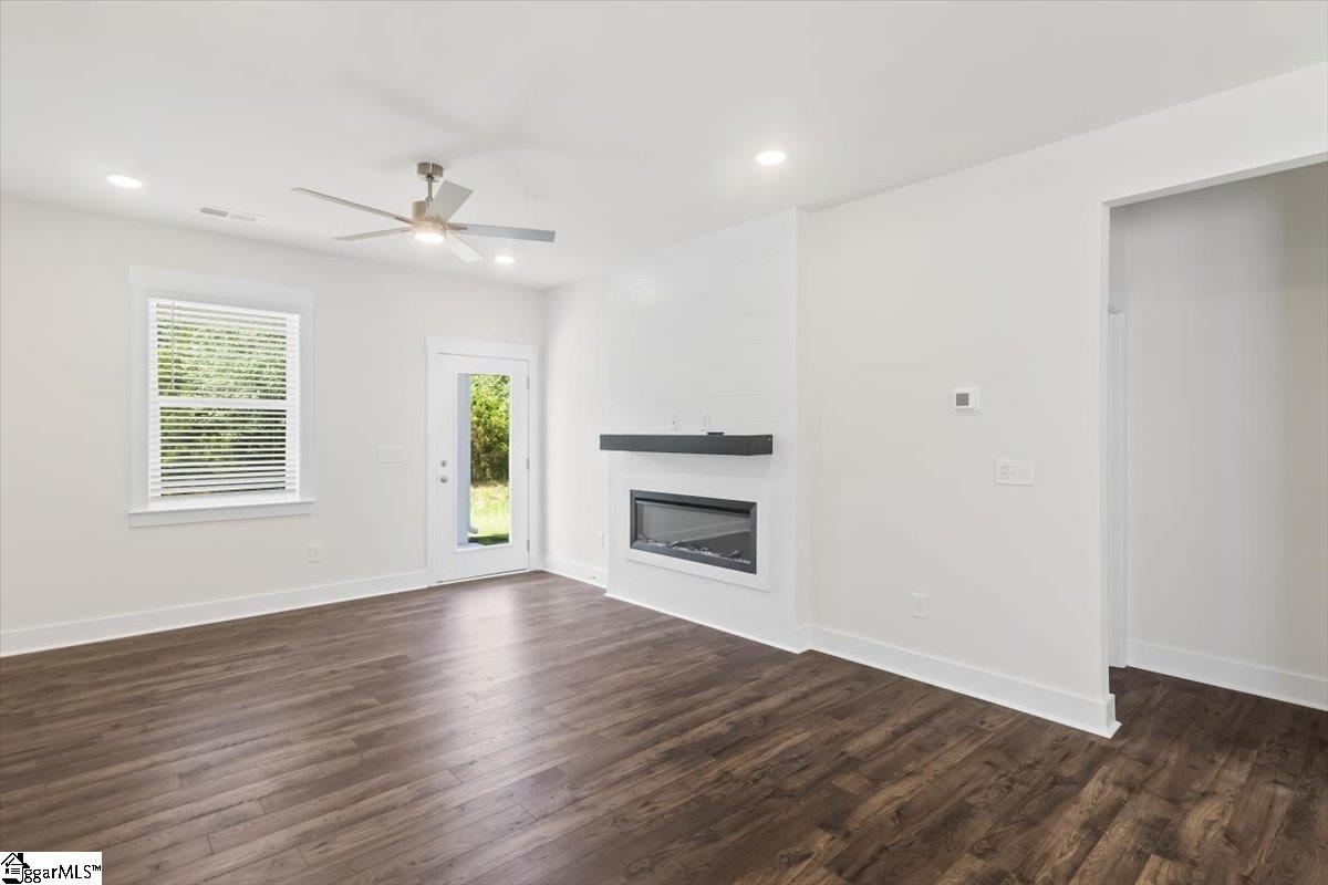 121 Terpack Court Property Photo 12