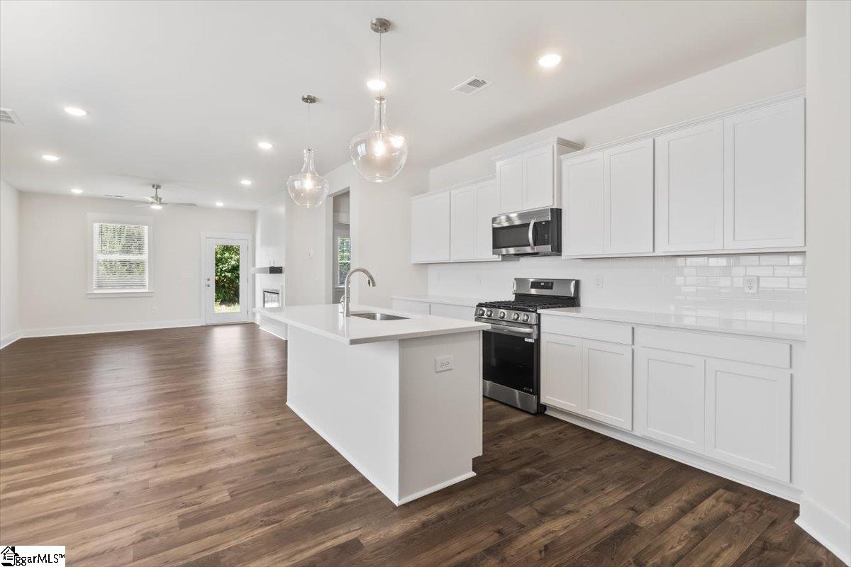 121 Terpack Court Property Photo 14