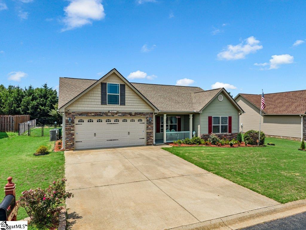 326 Gleaner Drive Property Photo 3