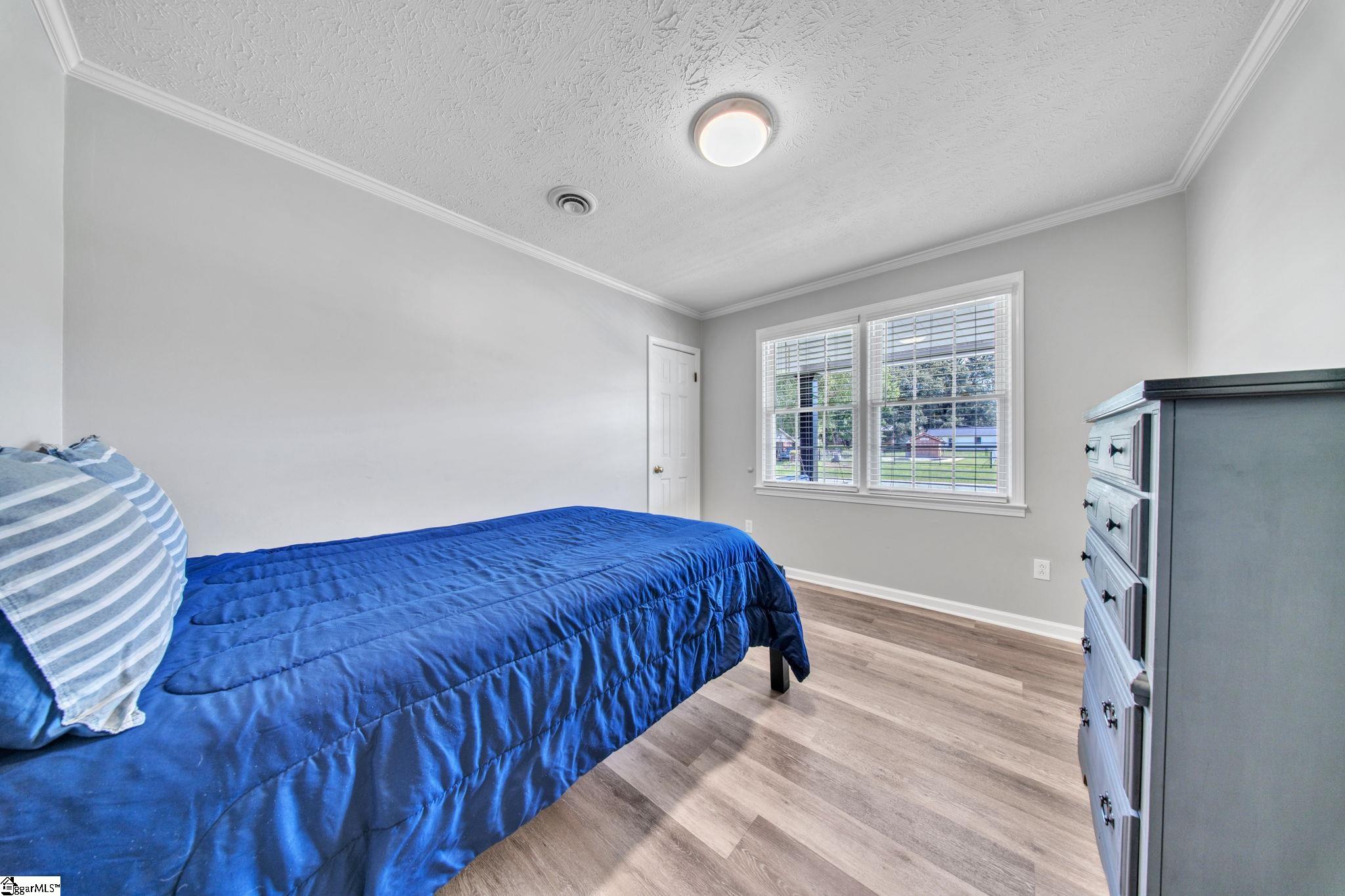 207 Vinewood Street Property Photo 14