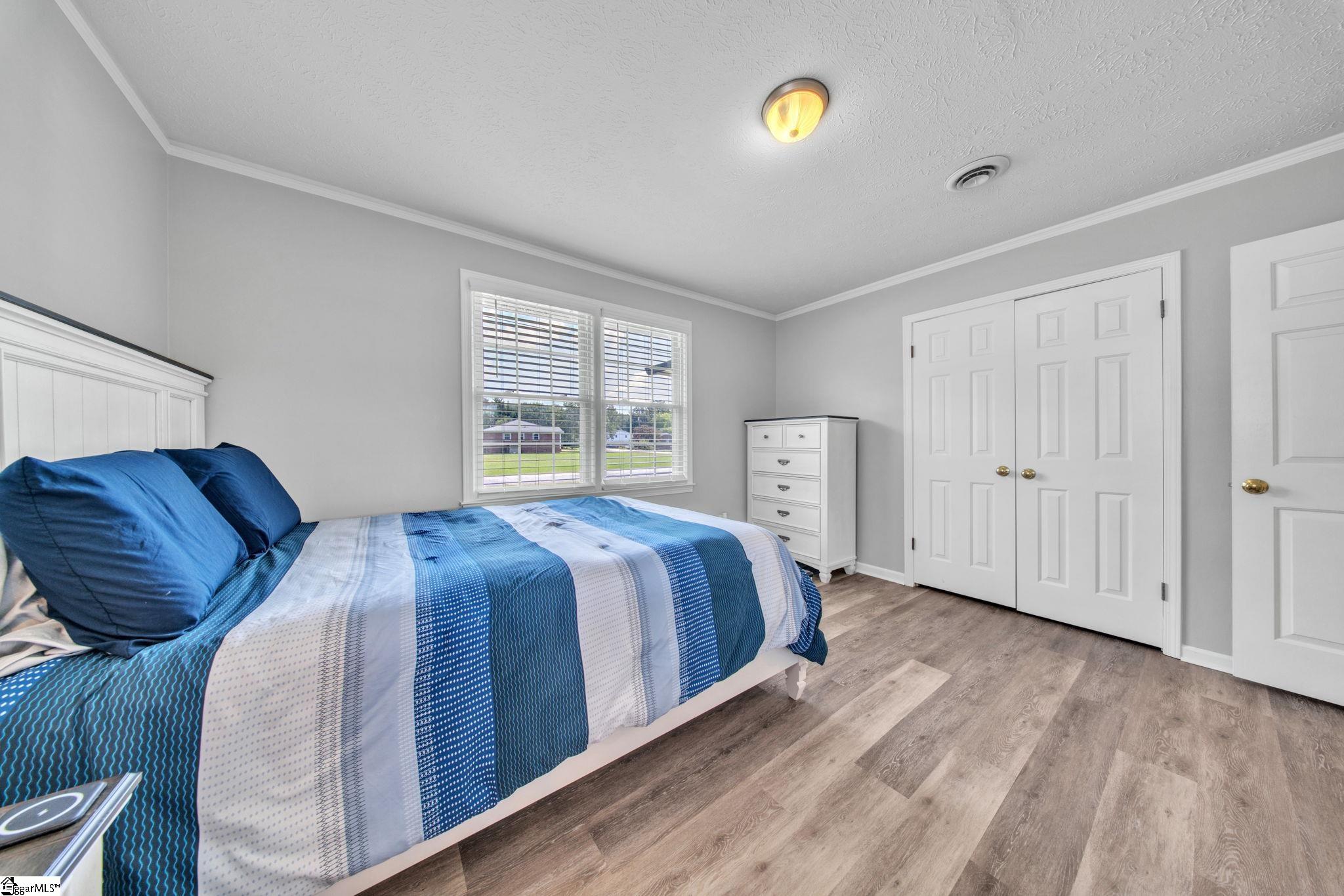 207 Vinewood Street Property Photo 18