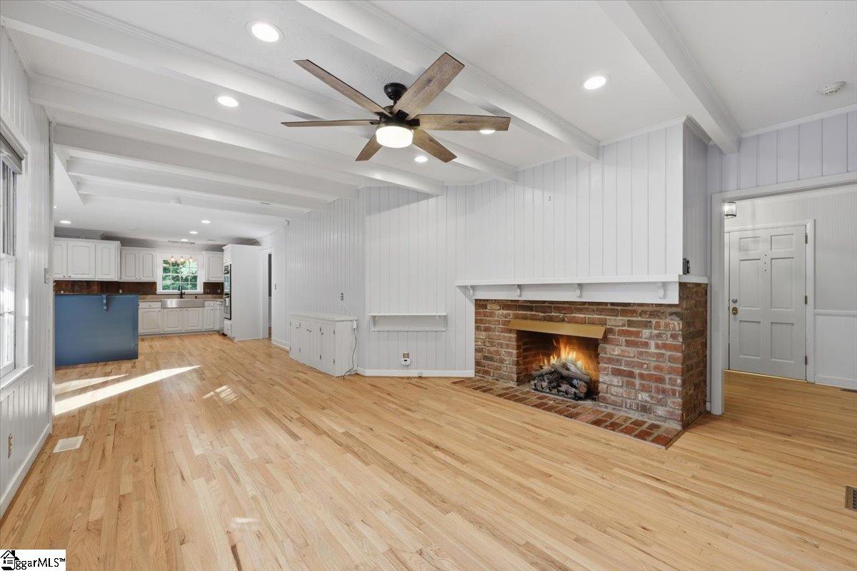 306 Beechwood Drive Property Photo 8